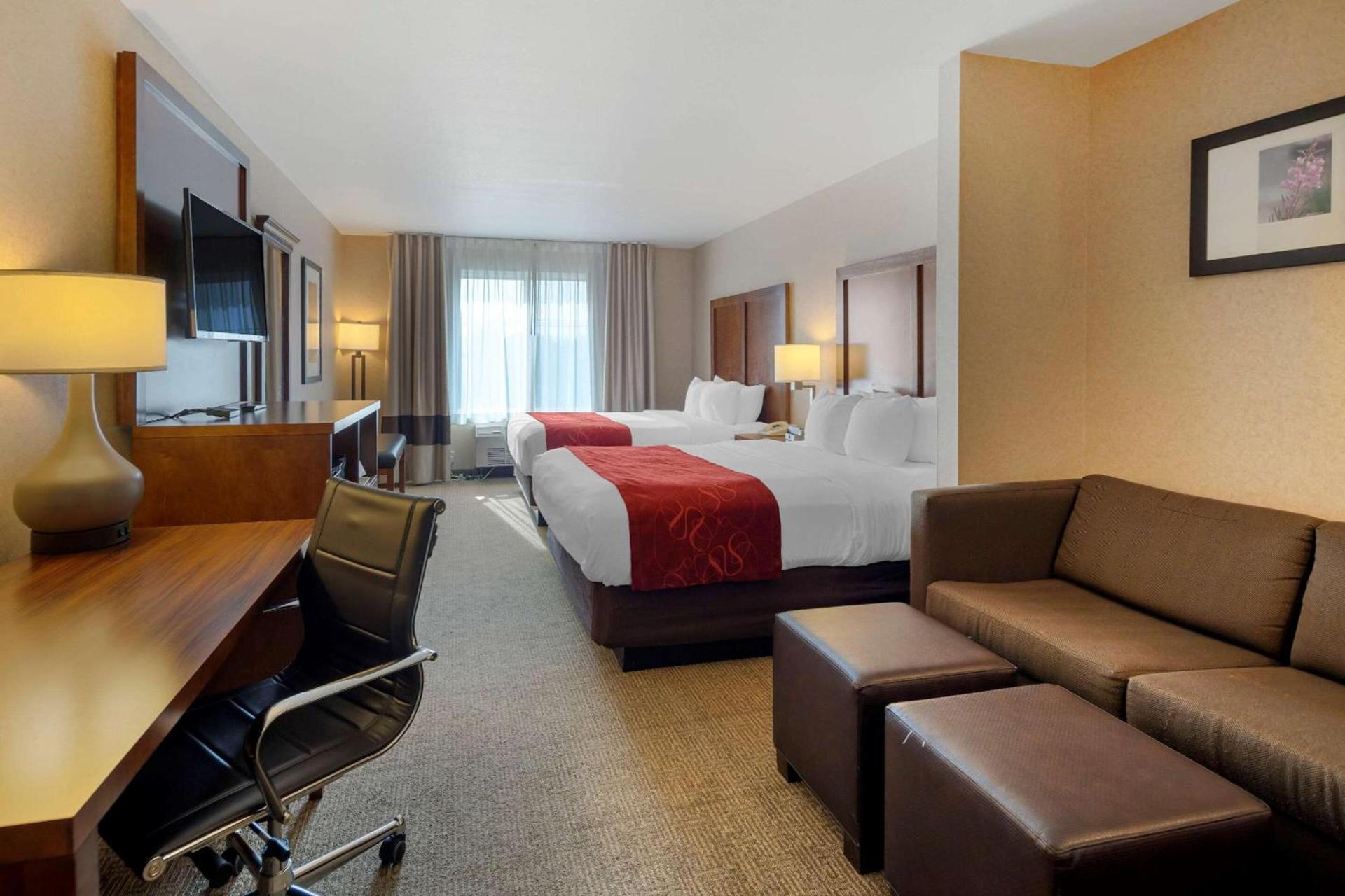 Comfort Suites Anchorage International Airport photo 13