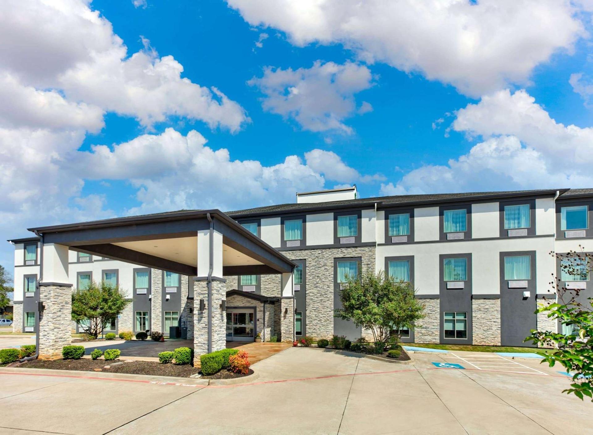 Wingate by Wyndham Longview North photo 6