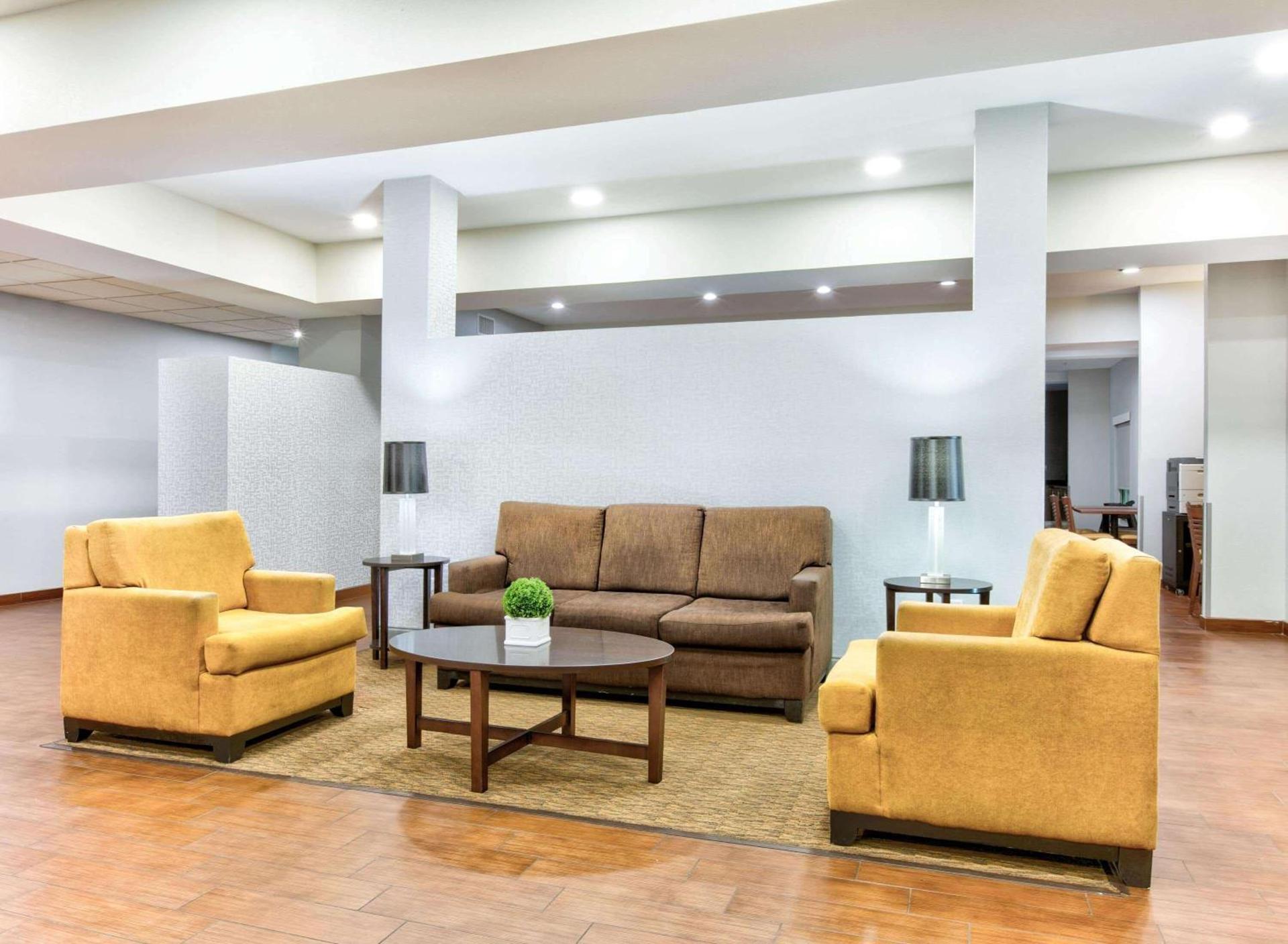 Wingate by Wyndham Longview North photo 10