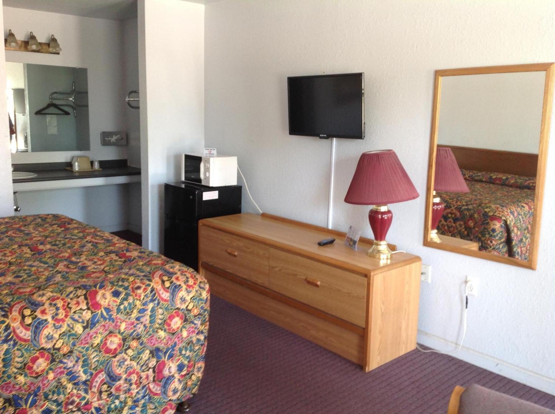 Knights Inn Muskogee photo 25