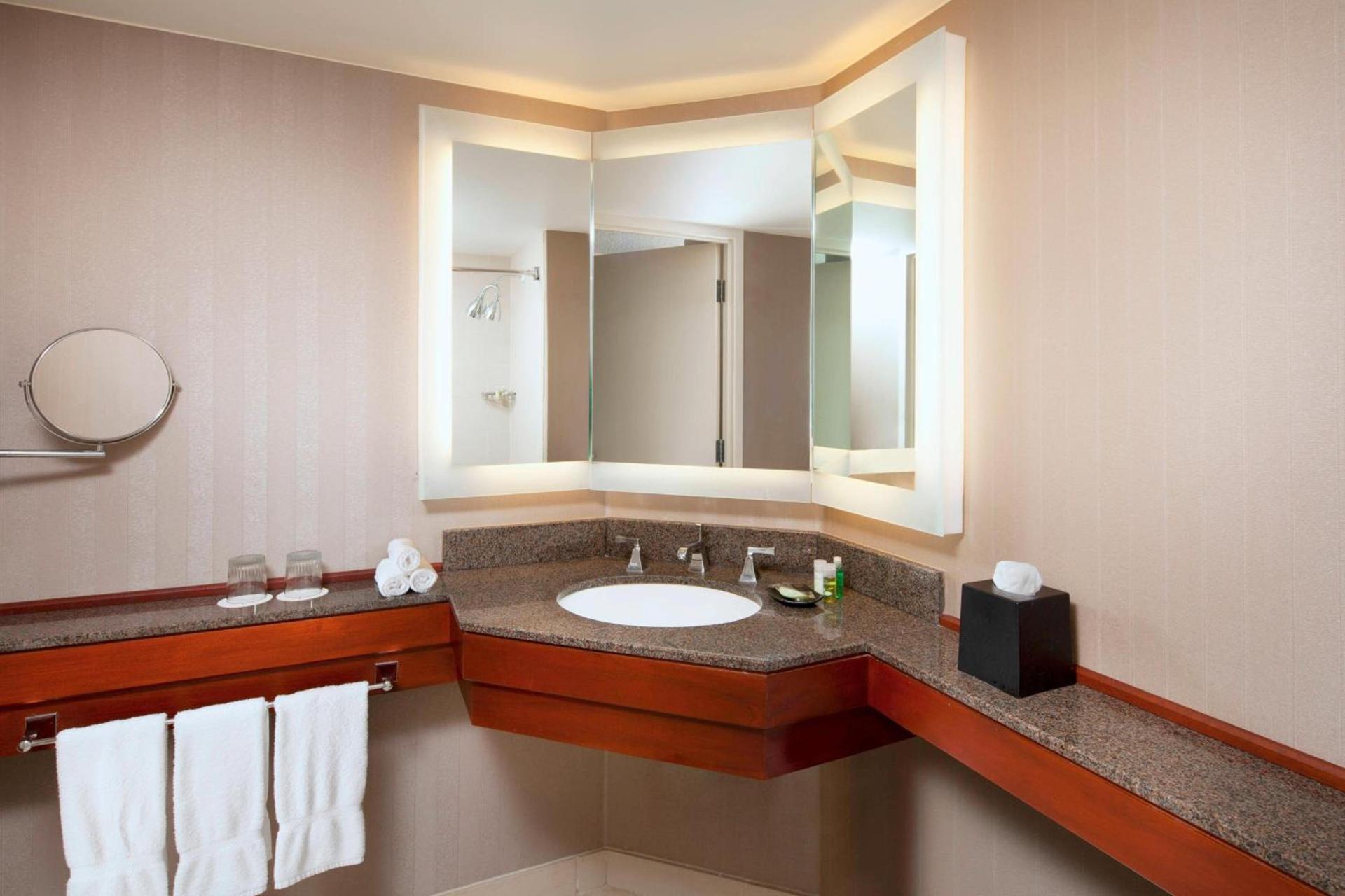 The Westin Long Beach photo 40
