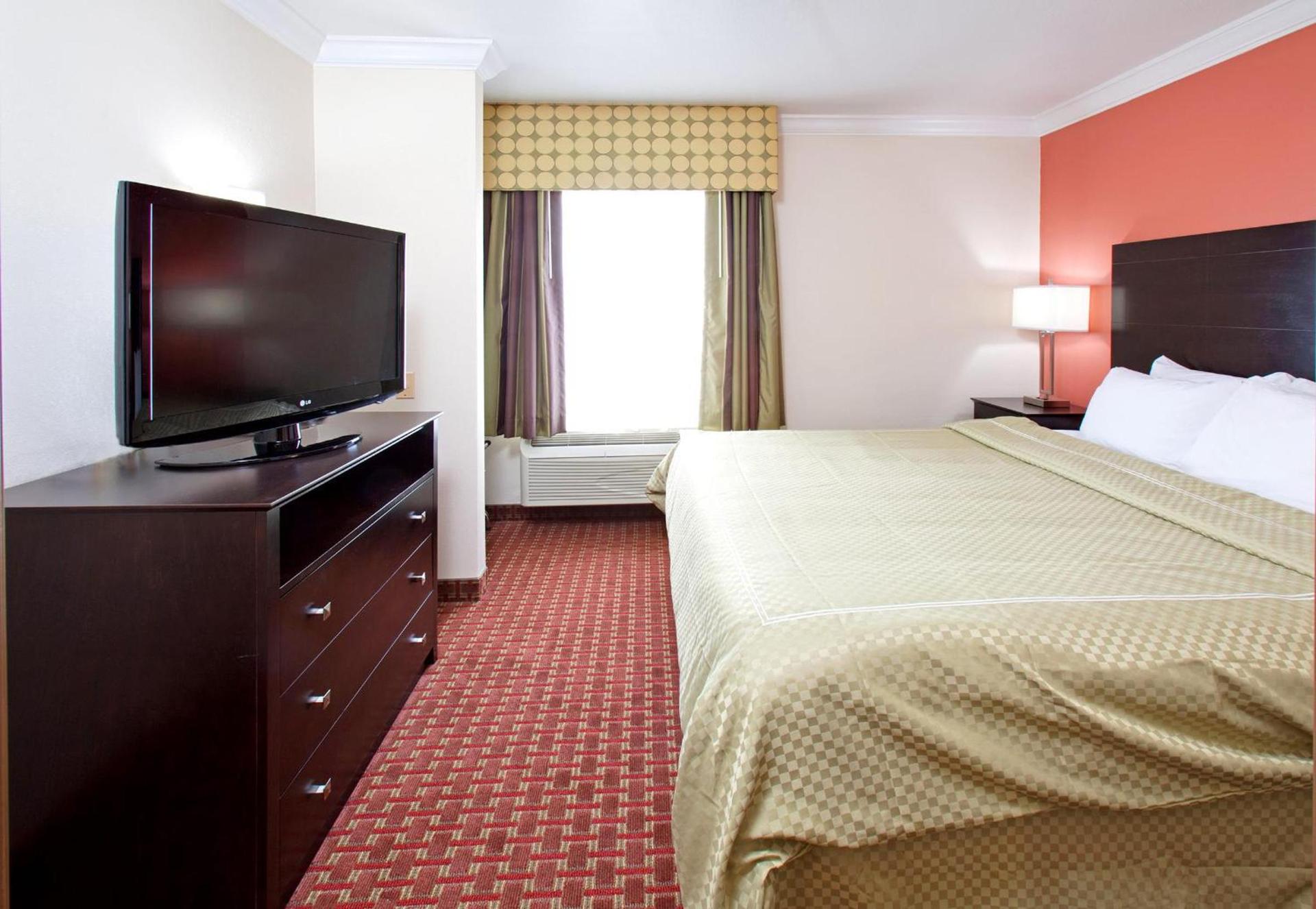 AmericInn by Wyndham Johnston Des Moines photo 24