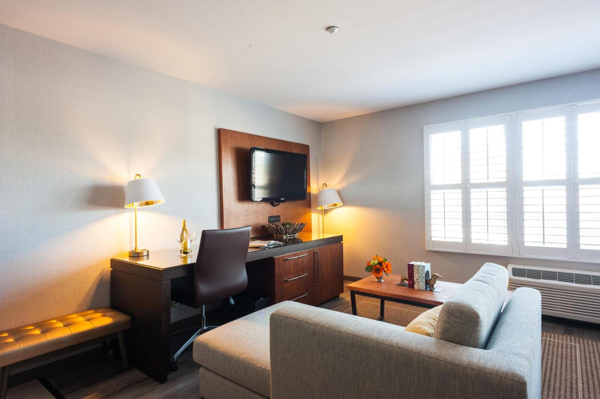 Hotel Indigo Napa Valley by IHG photo 16