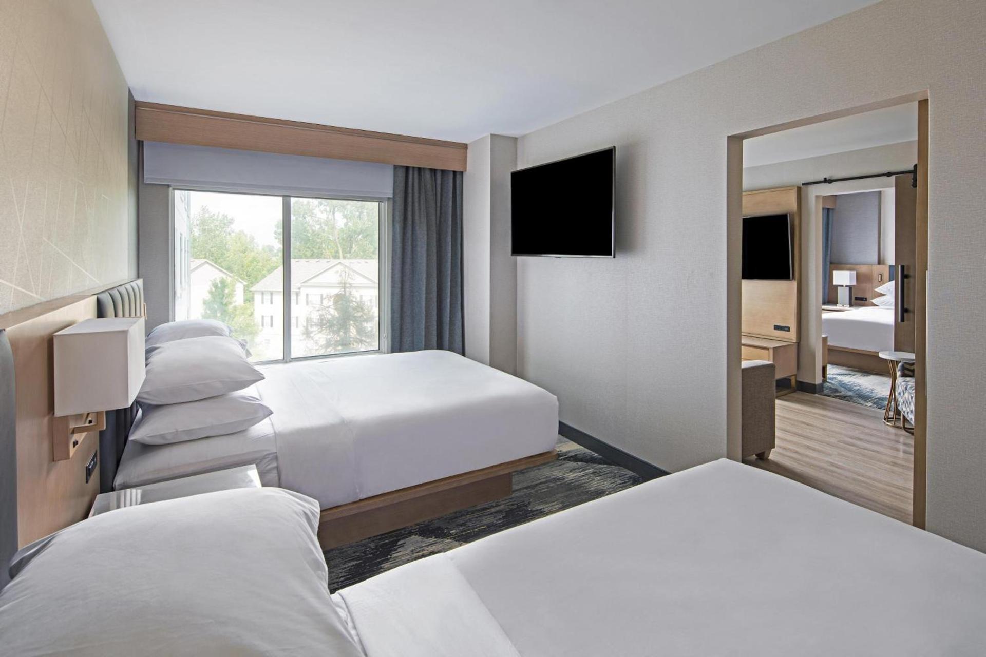 Sheraton Suites Columbus Worthington photo 24