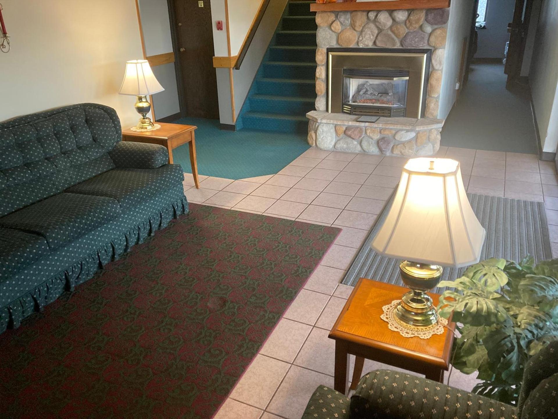 Landmark Motel photo 3