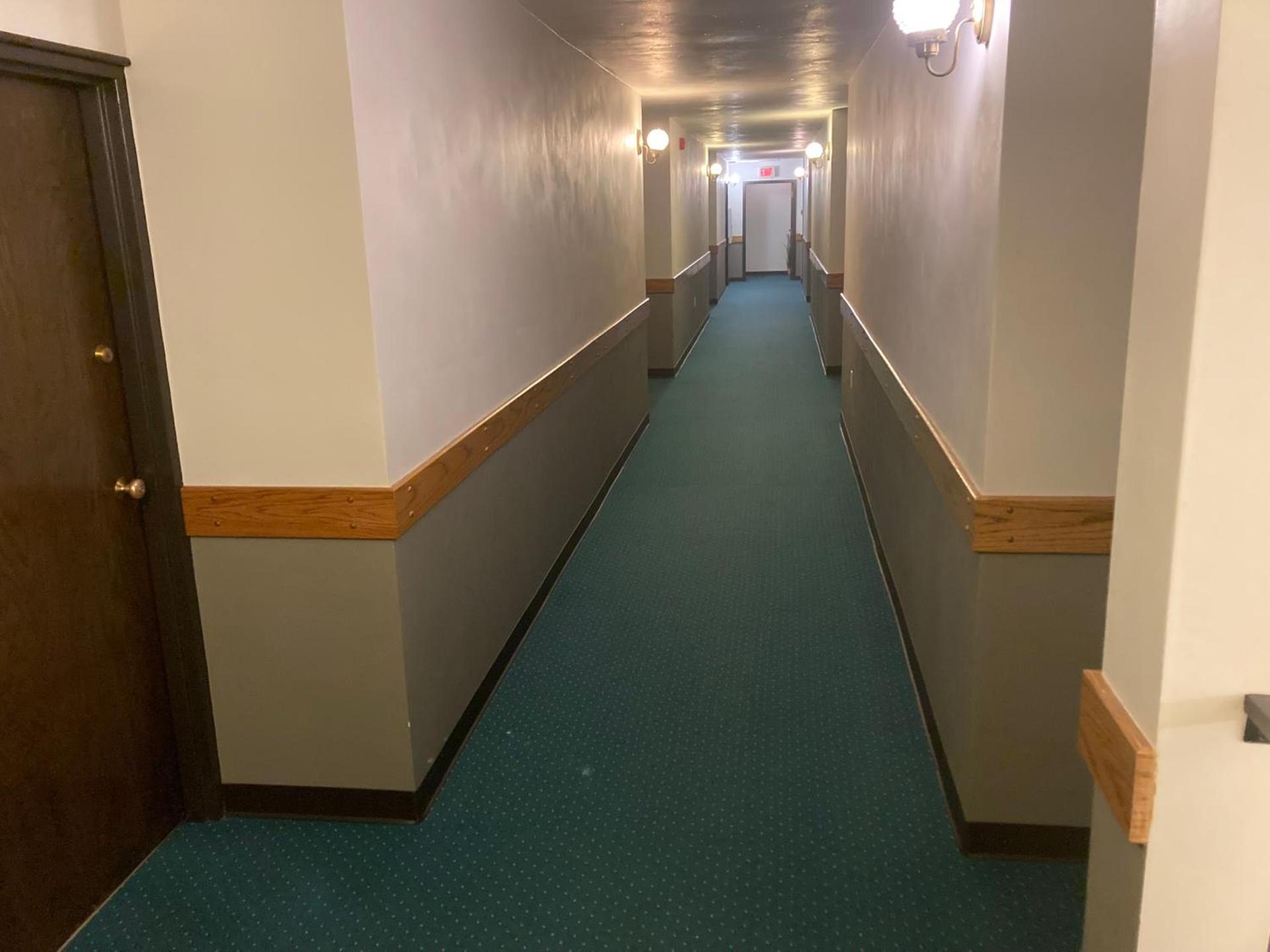 Landmark Motel photo 14