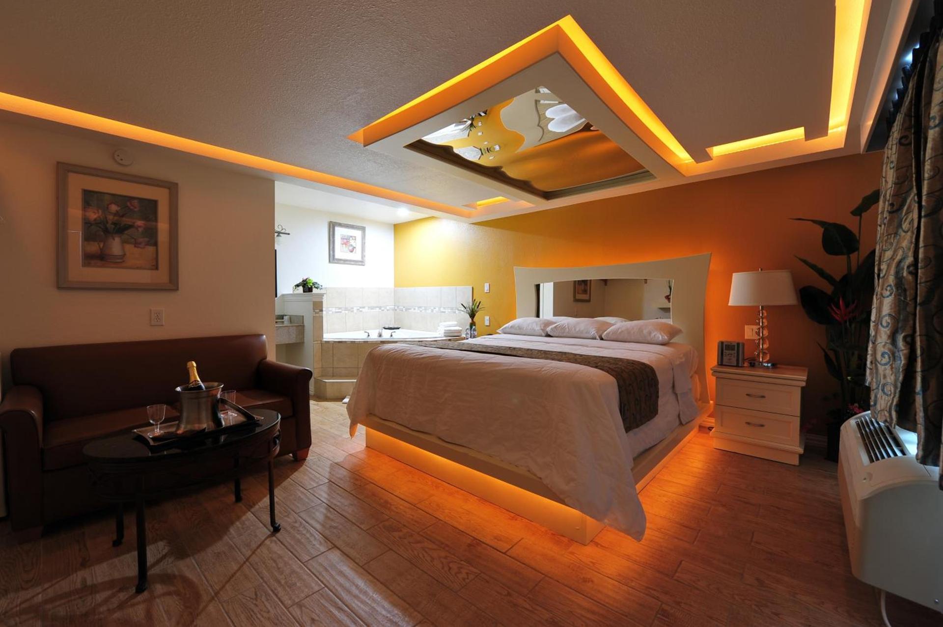 Romantic Inn & Suites photo 10