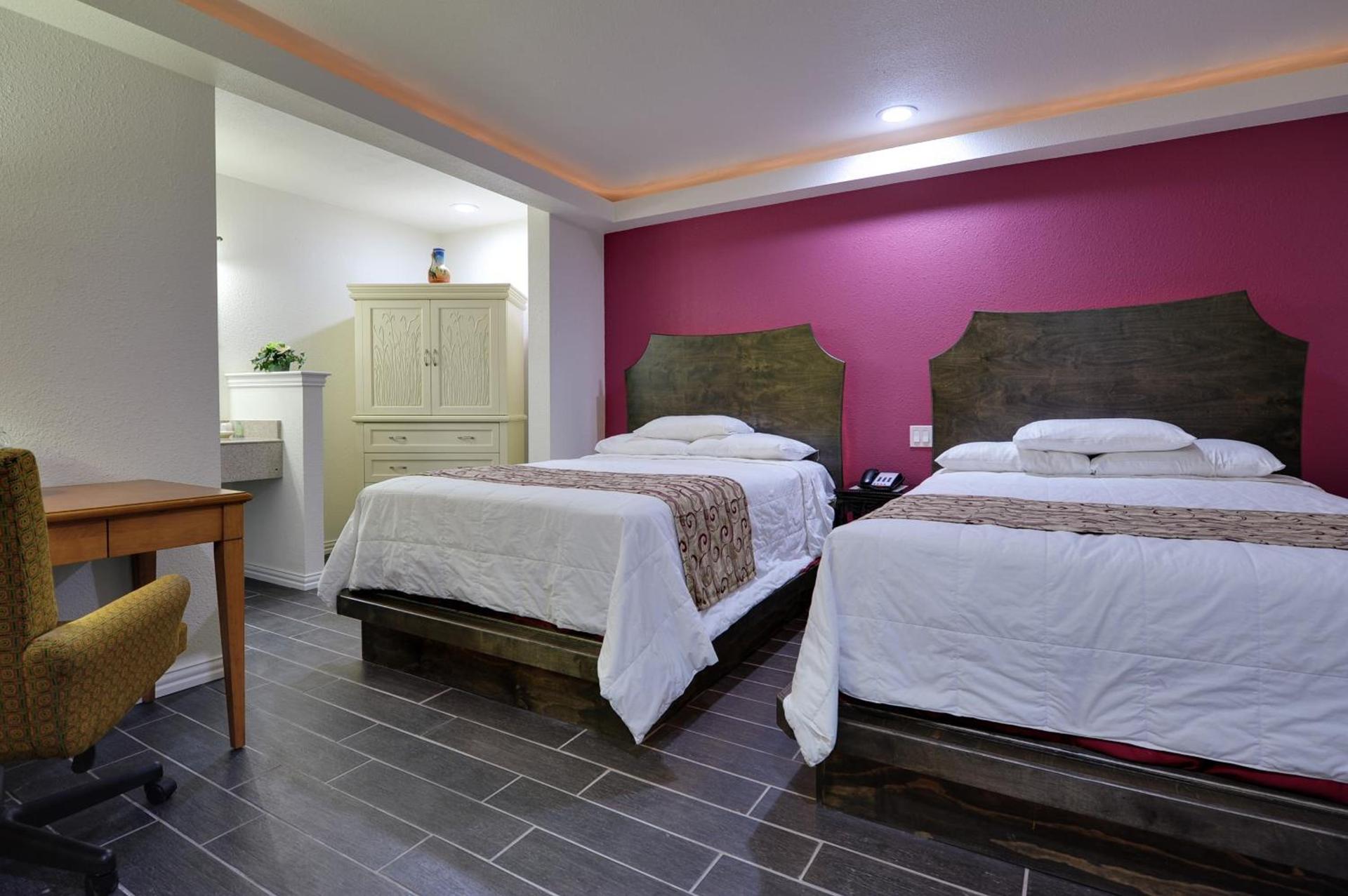 Romantic Inn & Suites photo 21