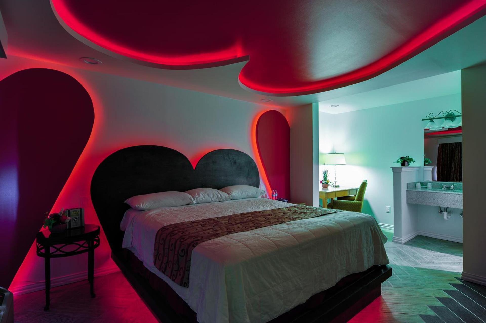 Romantic Inn & Suites photo 19