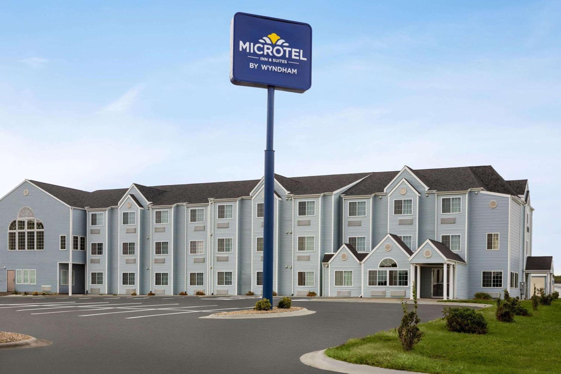 Microtel Inn & Suites Lincoln photo 1