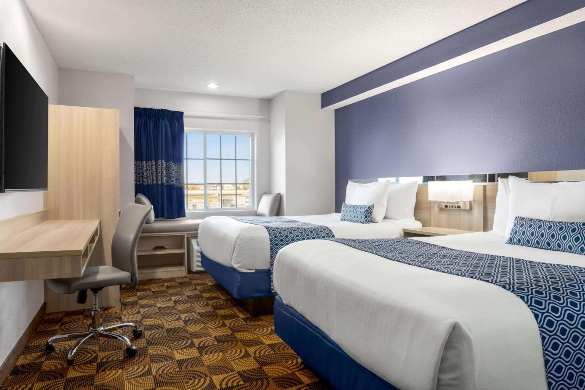 Microtel Inn & Suites Lincoln photo 17