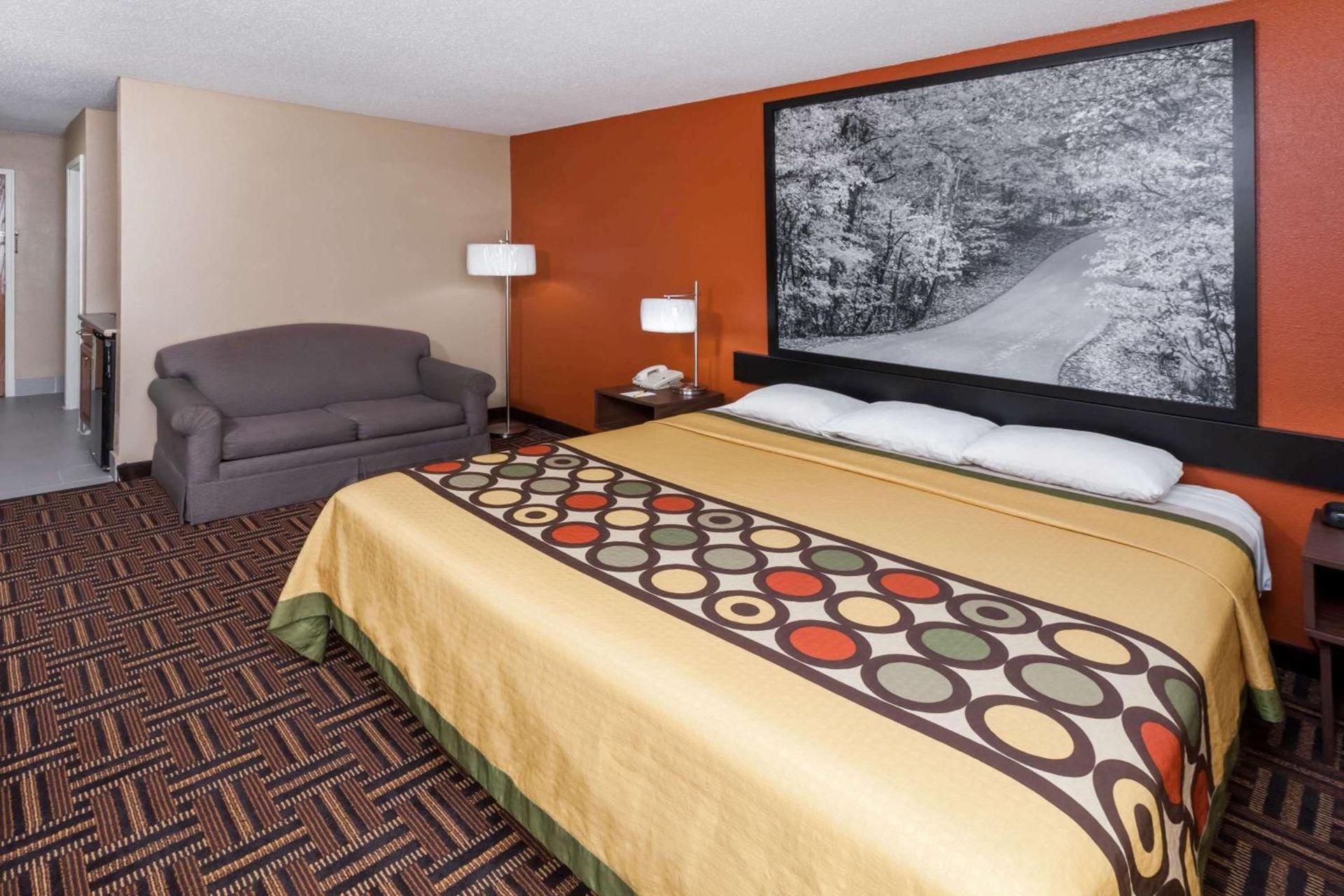 Super 8 by Wyndham Rochester photo 14