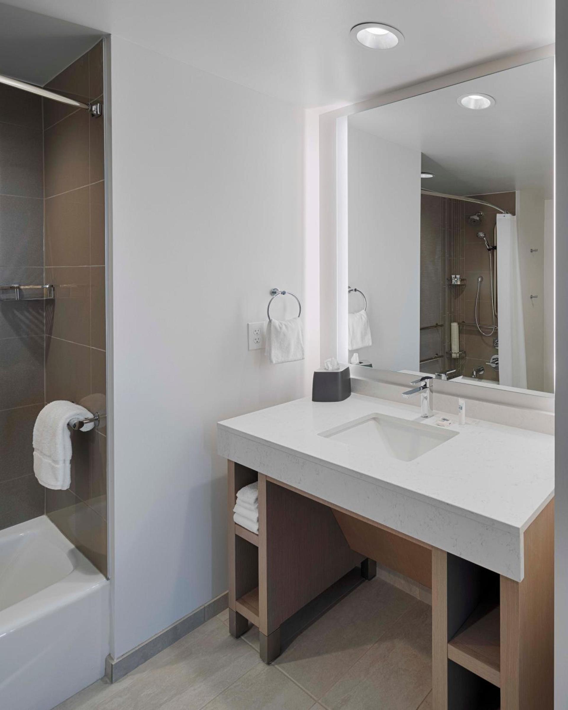 Hyatt House Columbus OSU Short North photo 58
