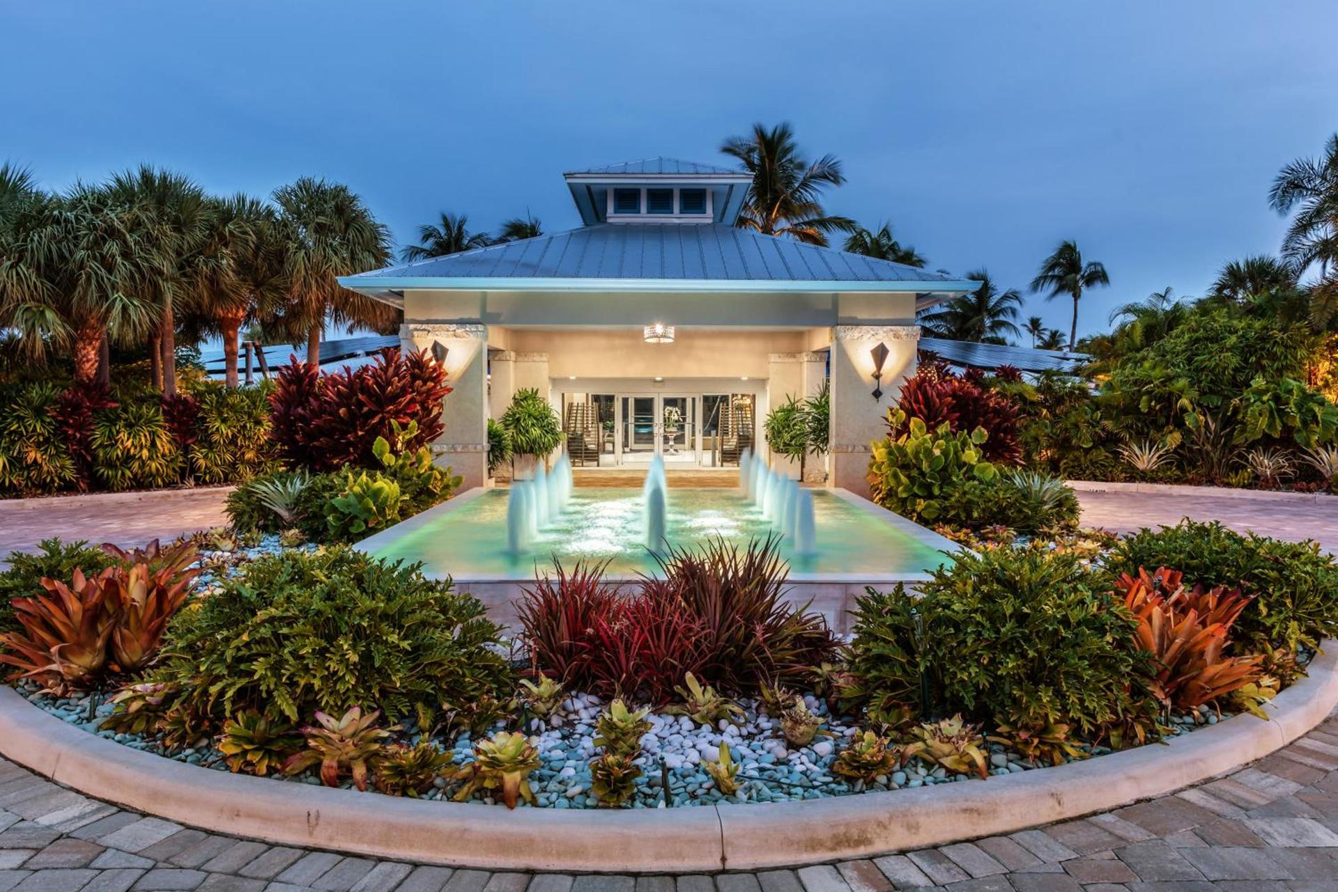 Islander Resort photo 2