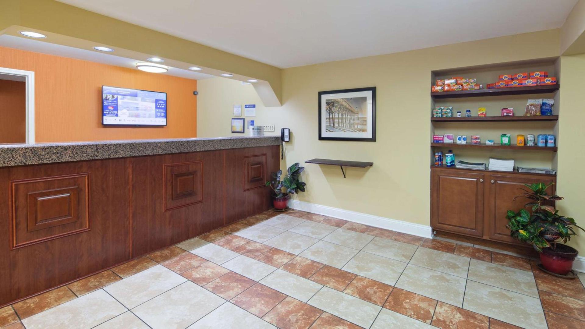 Best Western Ocean Sands Beach Resort photo 2