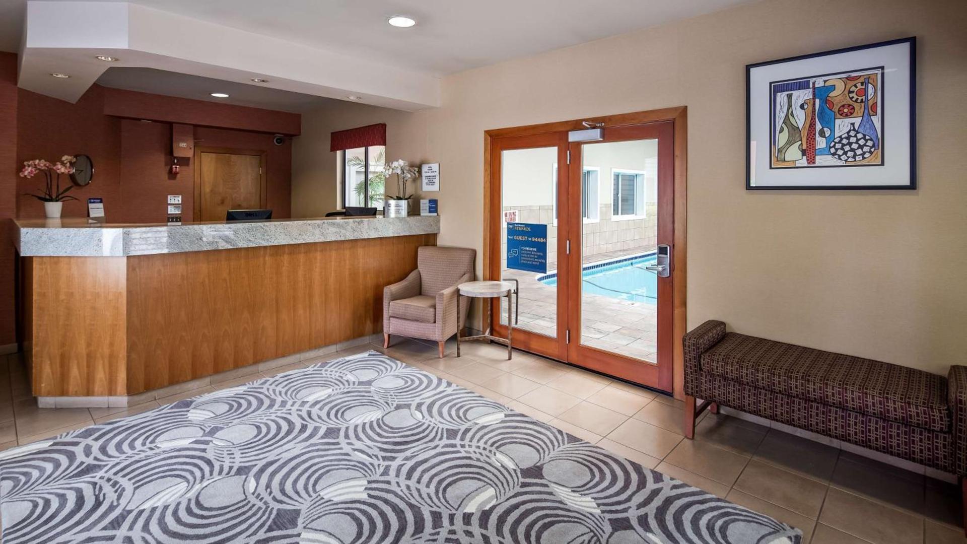 Best Western Aladdin Inn photo 2