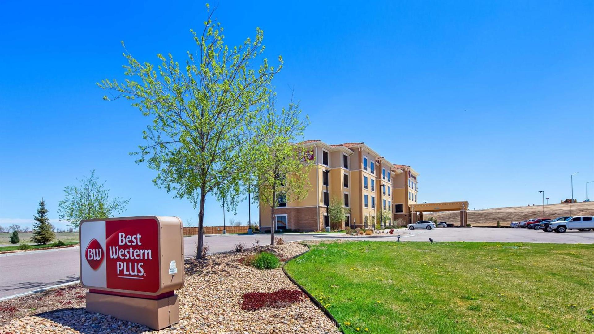 Best Western Plus Hudson Hotel & Suites photo 36