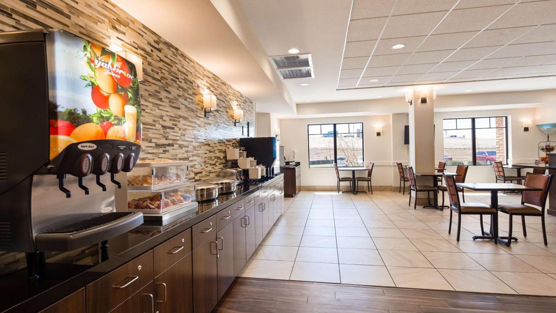 Best Western Plus Hudson Hotel & Suites photo 5