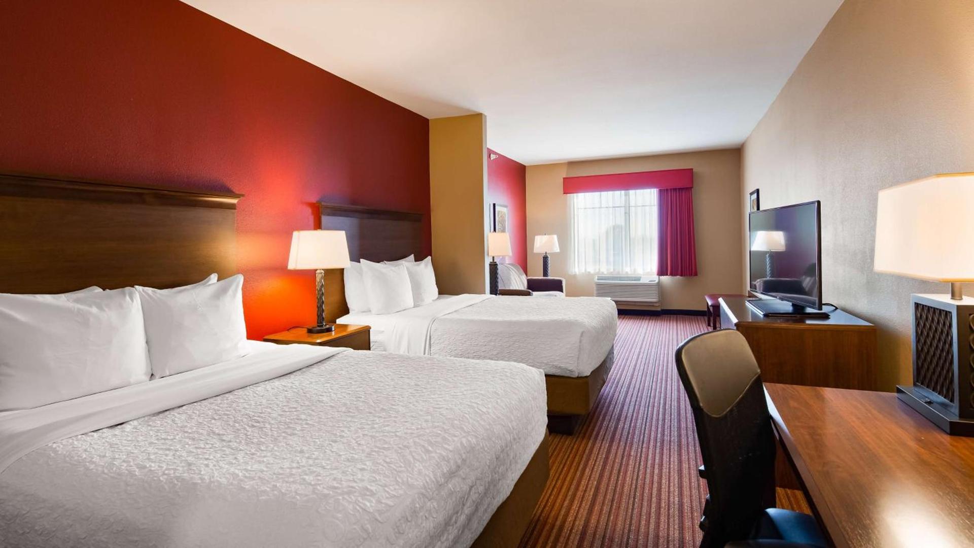 Best Western Plus Hudson Hotel & Suites photo 18