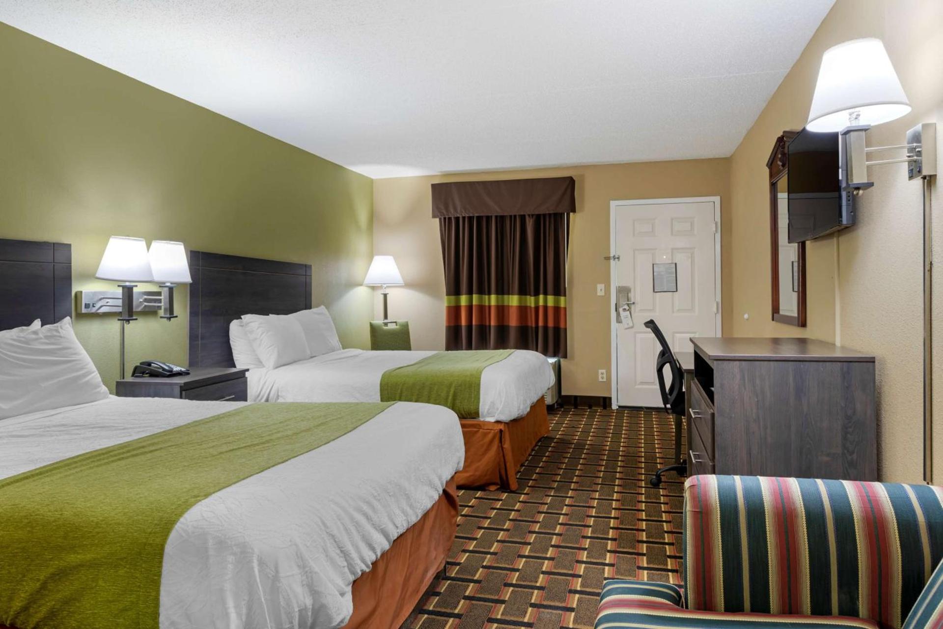 SureStay Hotel by Best Western Lenoir City photo 22