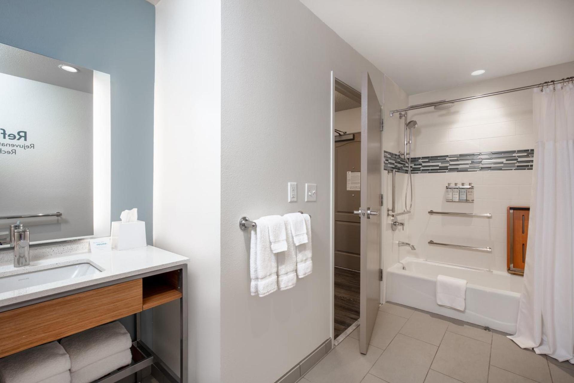 EVEN Hotels Denver Tech Center-Englewood by IHG photo 35