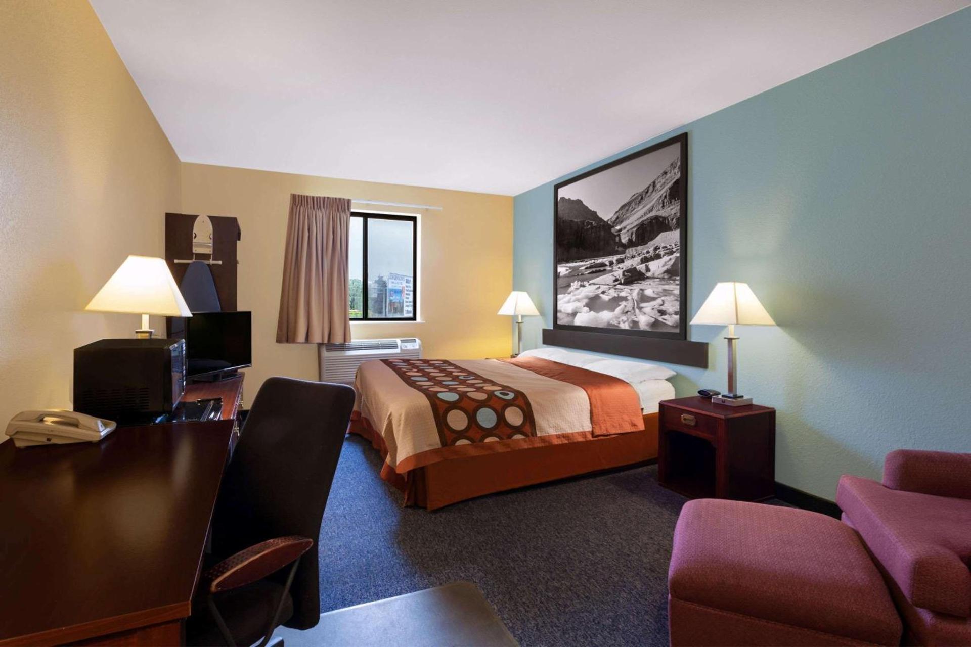 Super 8 by Wyndham Helena photo 7