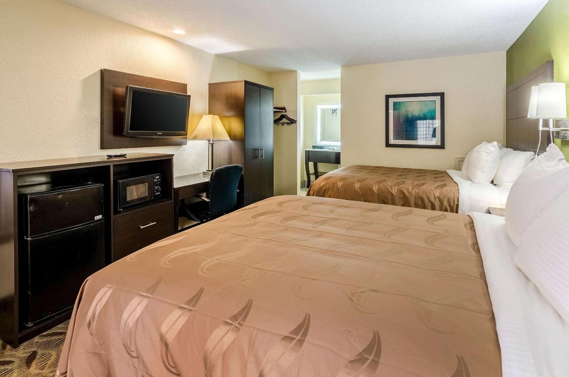Quality Inn Tanglewood photo 14