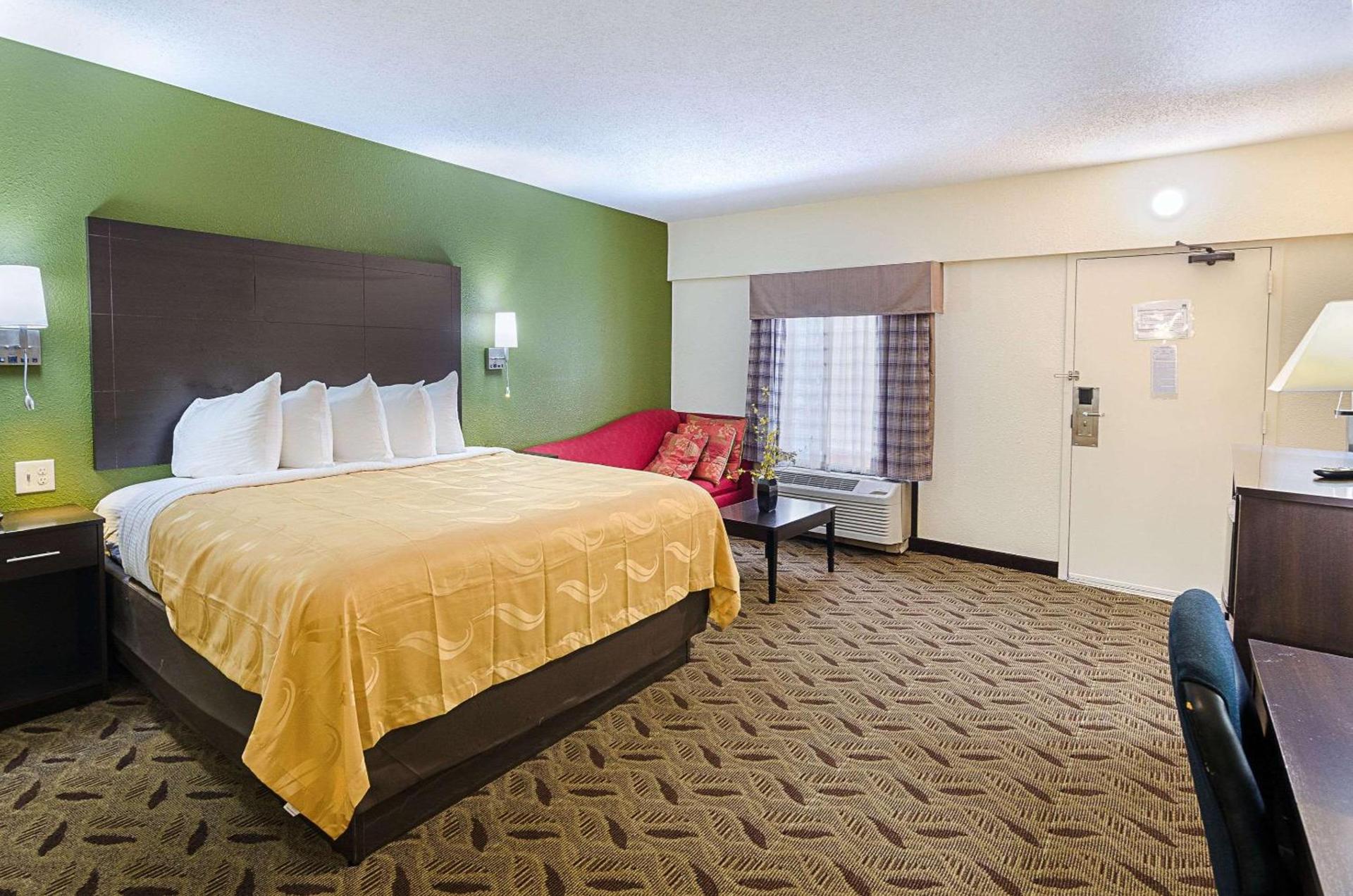 Quality Inn Tanglewood photo 18