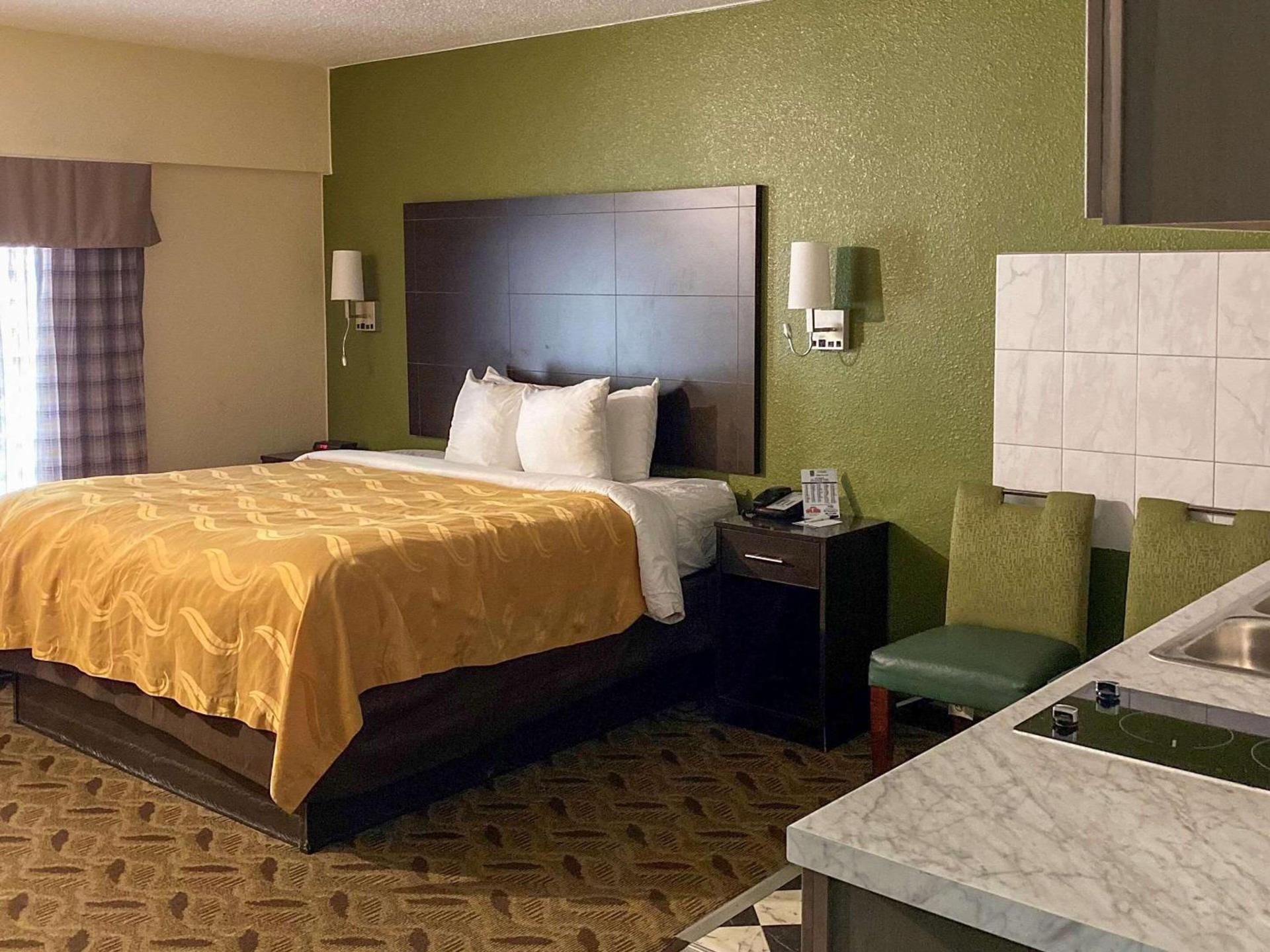 Quality Inn Tanglewood photo 22