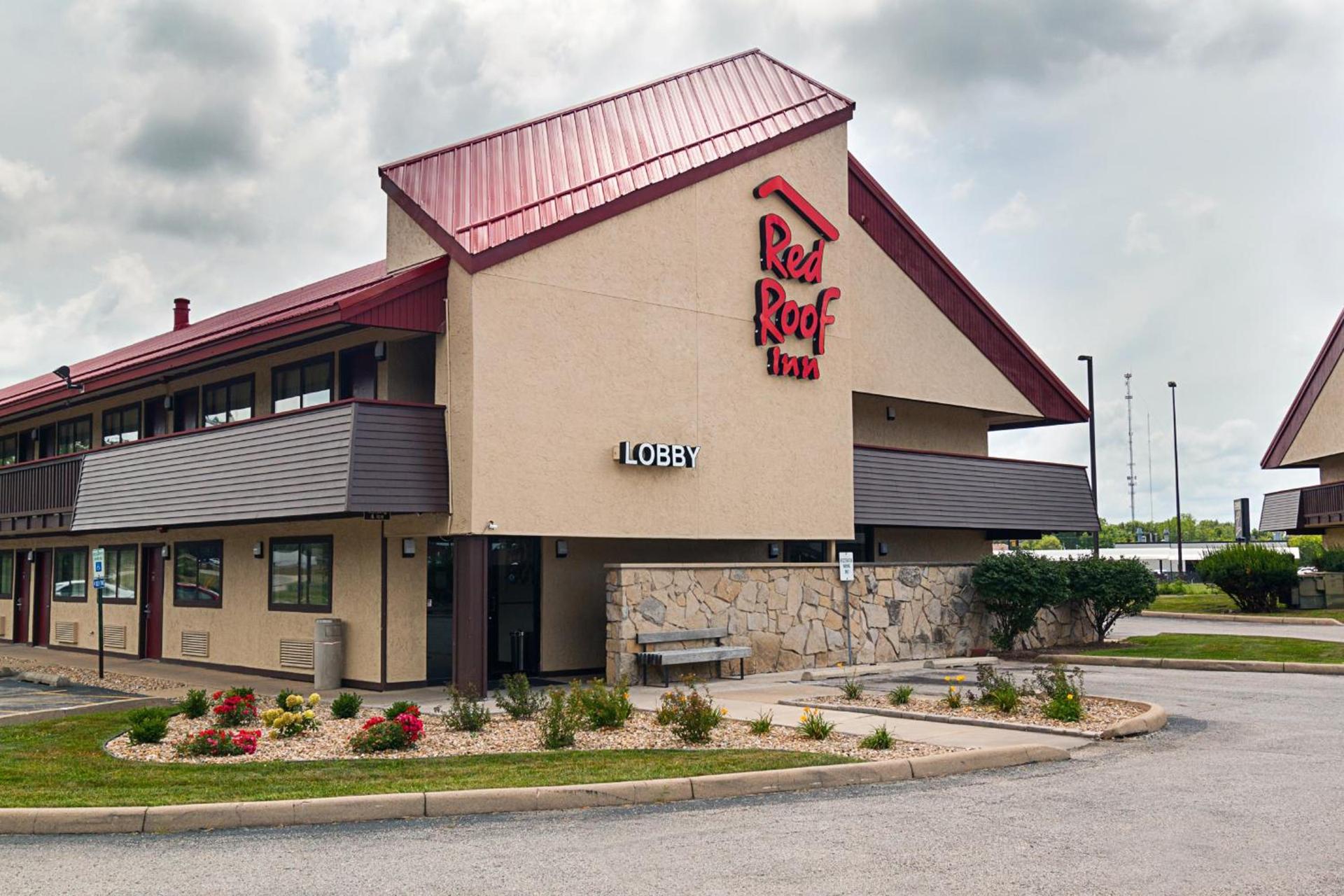 Red Roof Inn Springfield, IL photo 11
