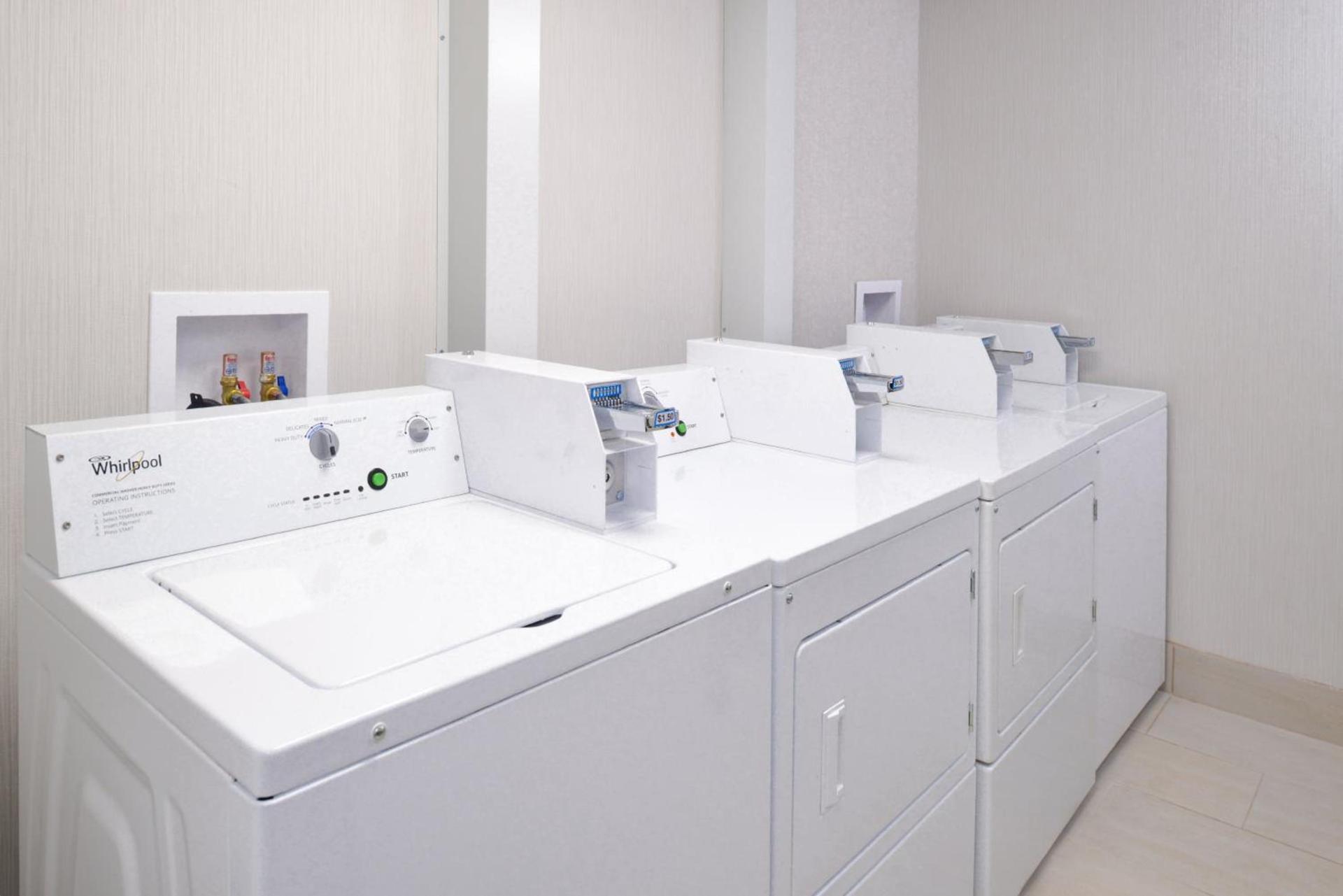Holiday Inn Express Wixom by IHG photo 43