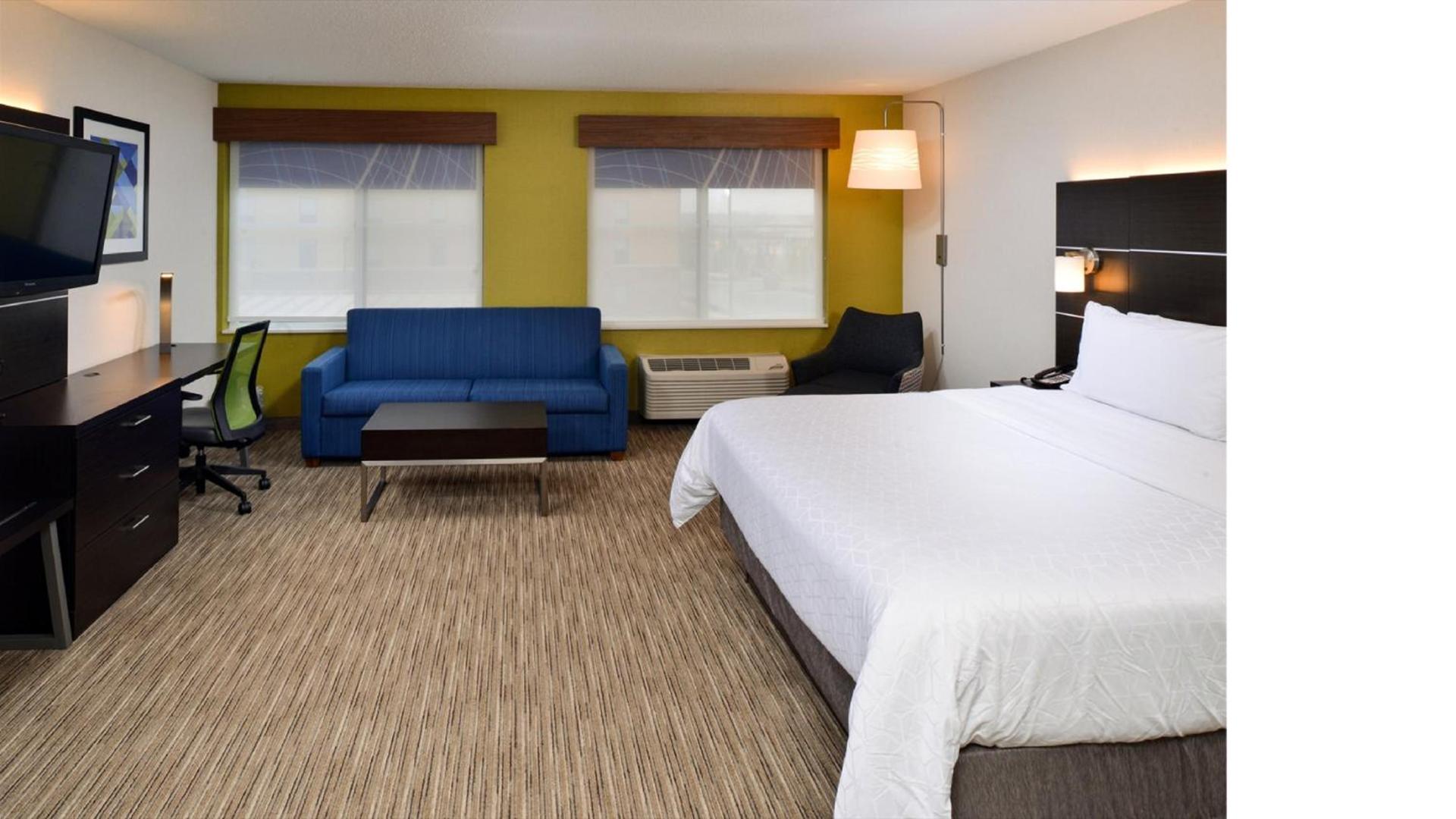 Holiday Inn Express Wixom by IHG photo 6