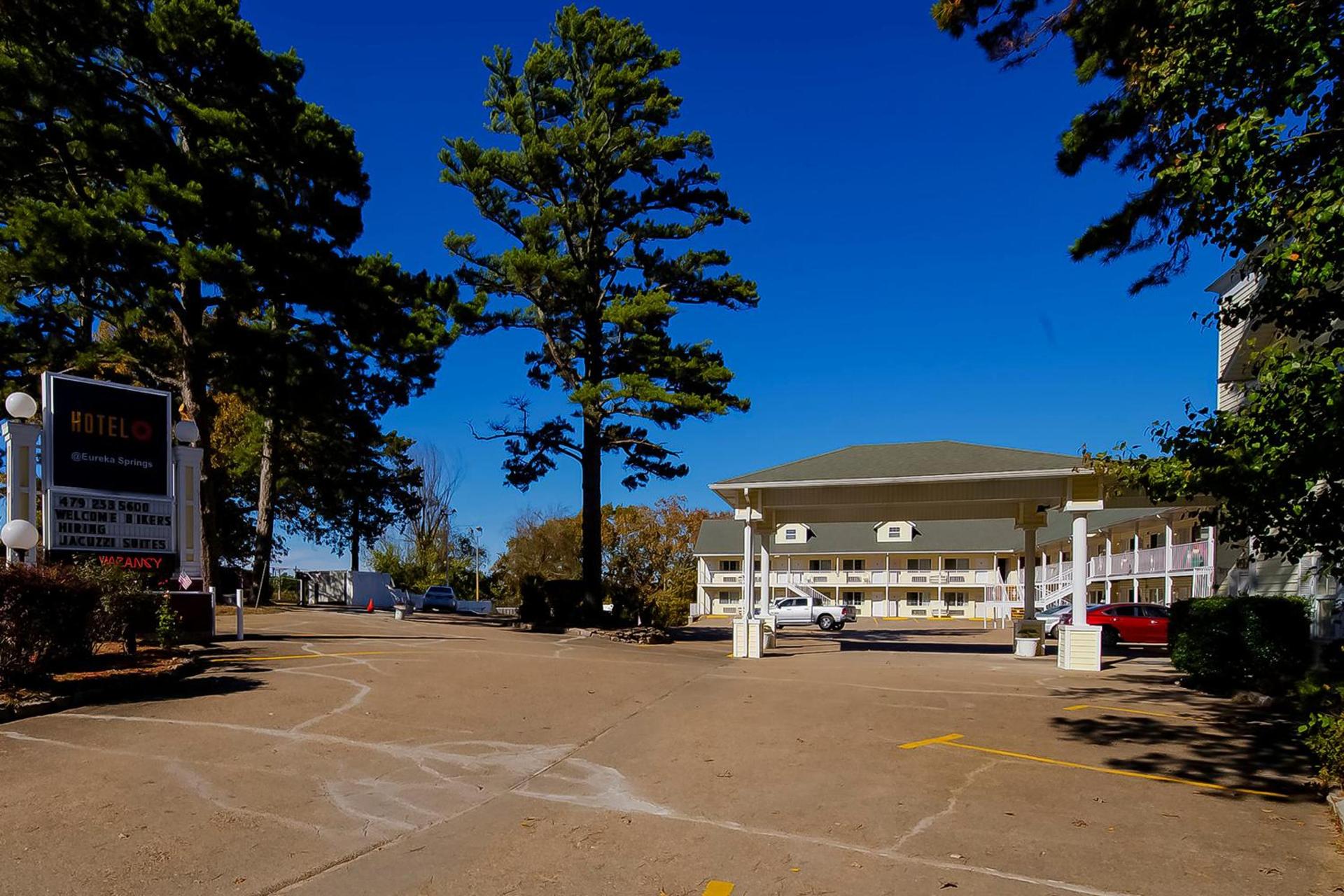 Hotel O Eureka Springs - Christ of Ozark Area photo 2