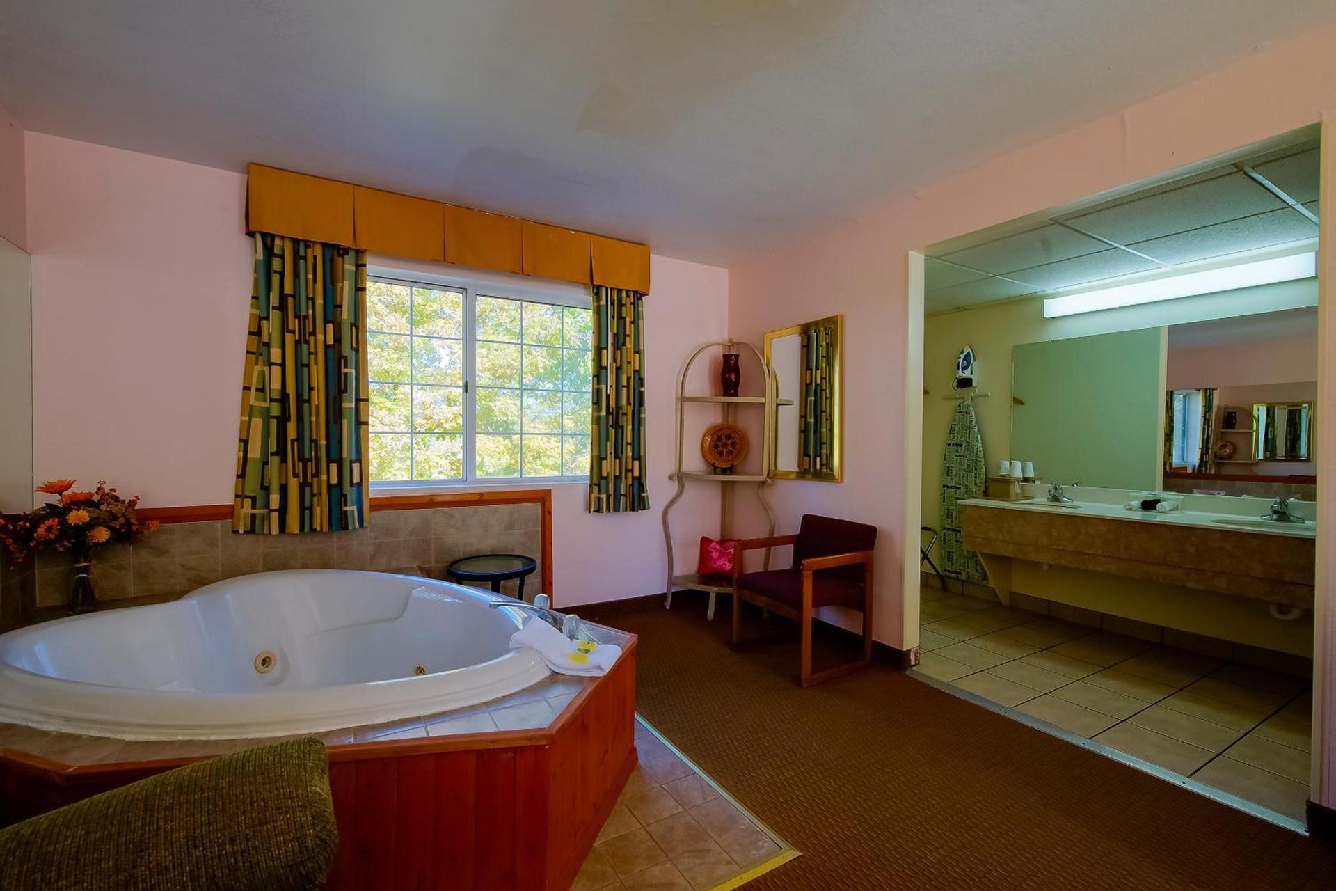 Hotel O Eureka Springs - Christ of Ozark Area photo 61
