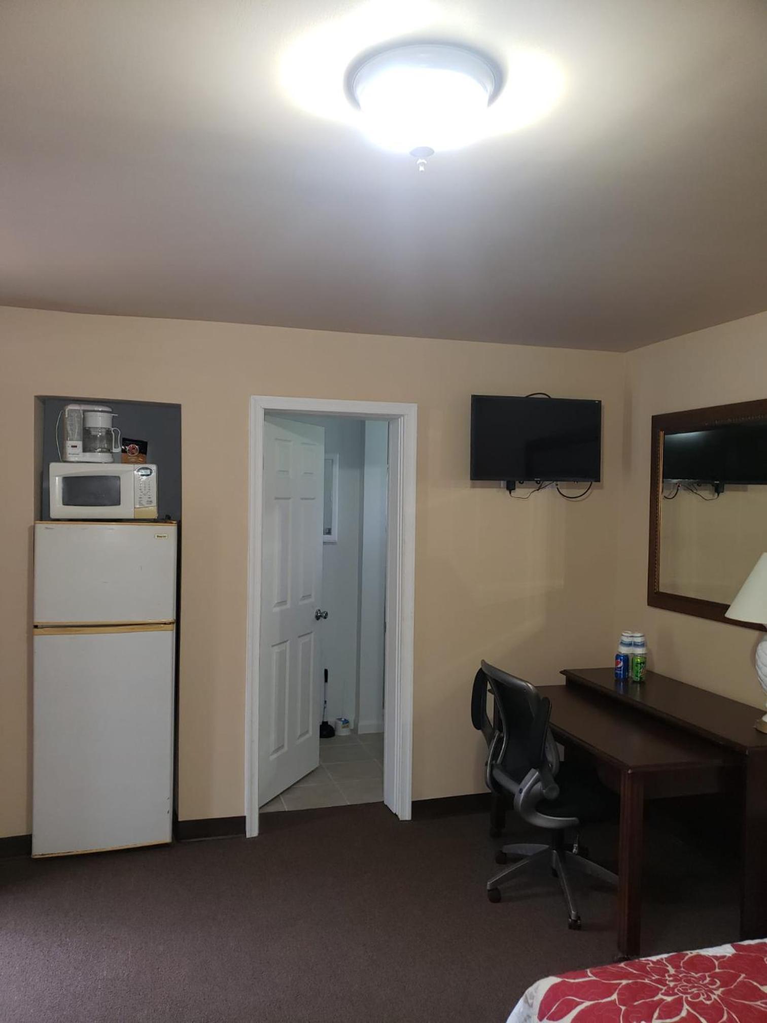 Clarysville Motel photo 54