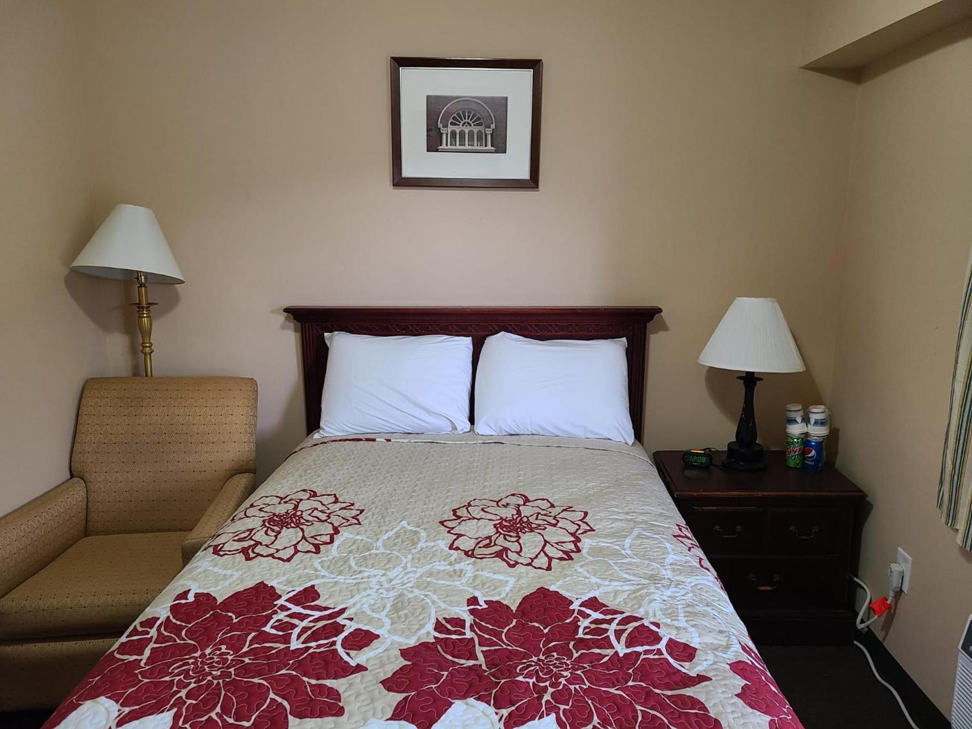 Clarysville Motel photo 47