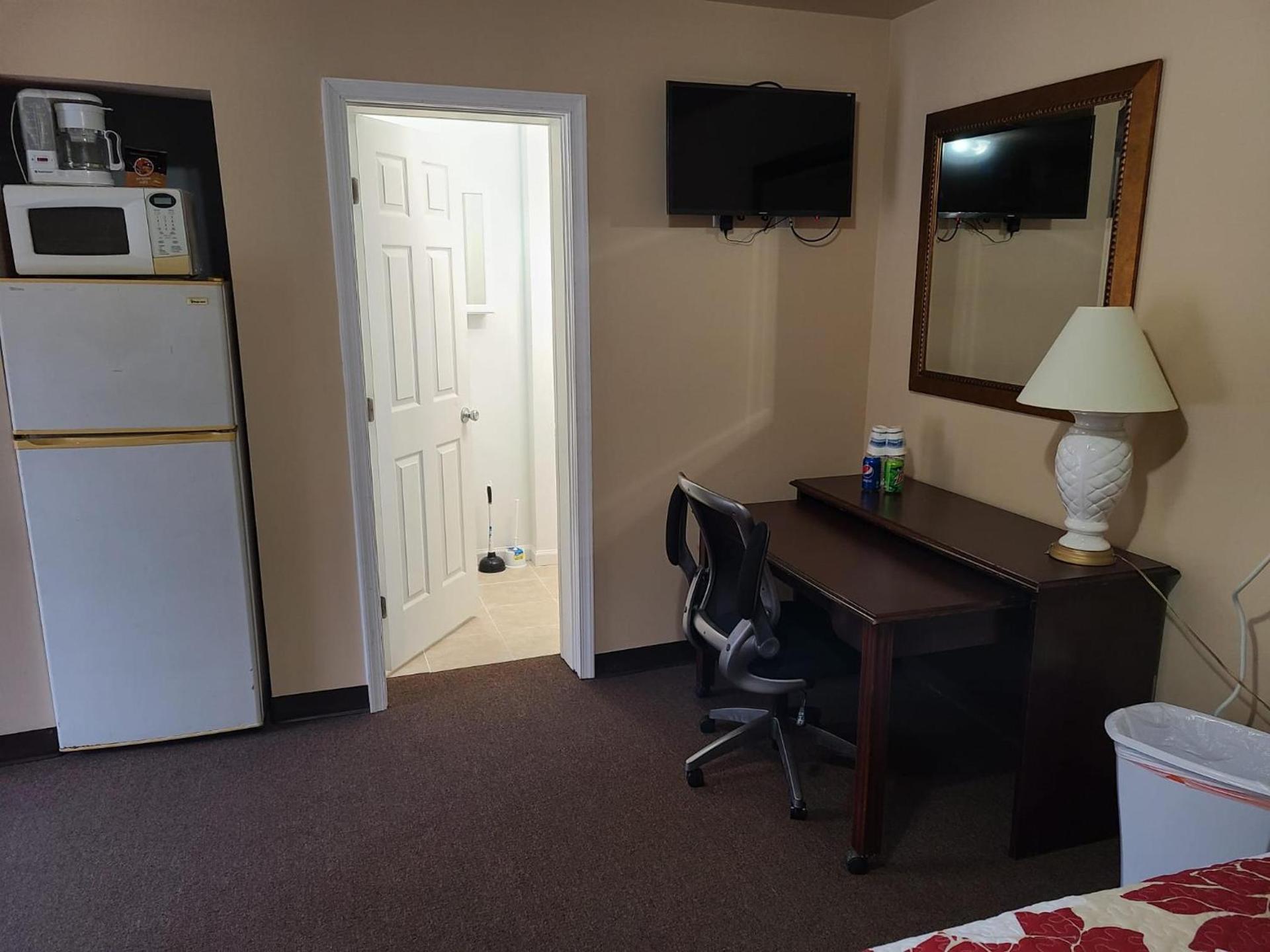 Clarysville Motel photo 22