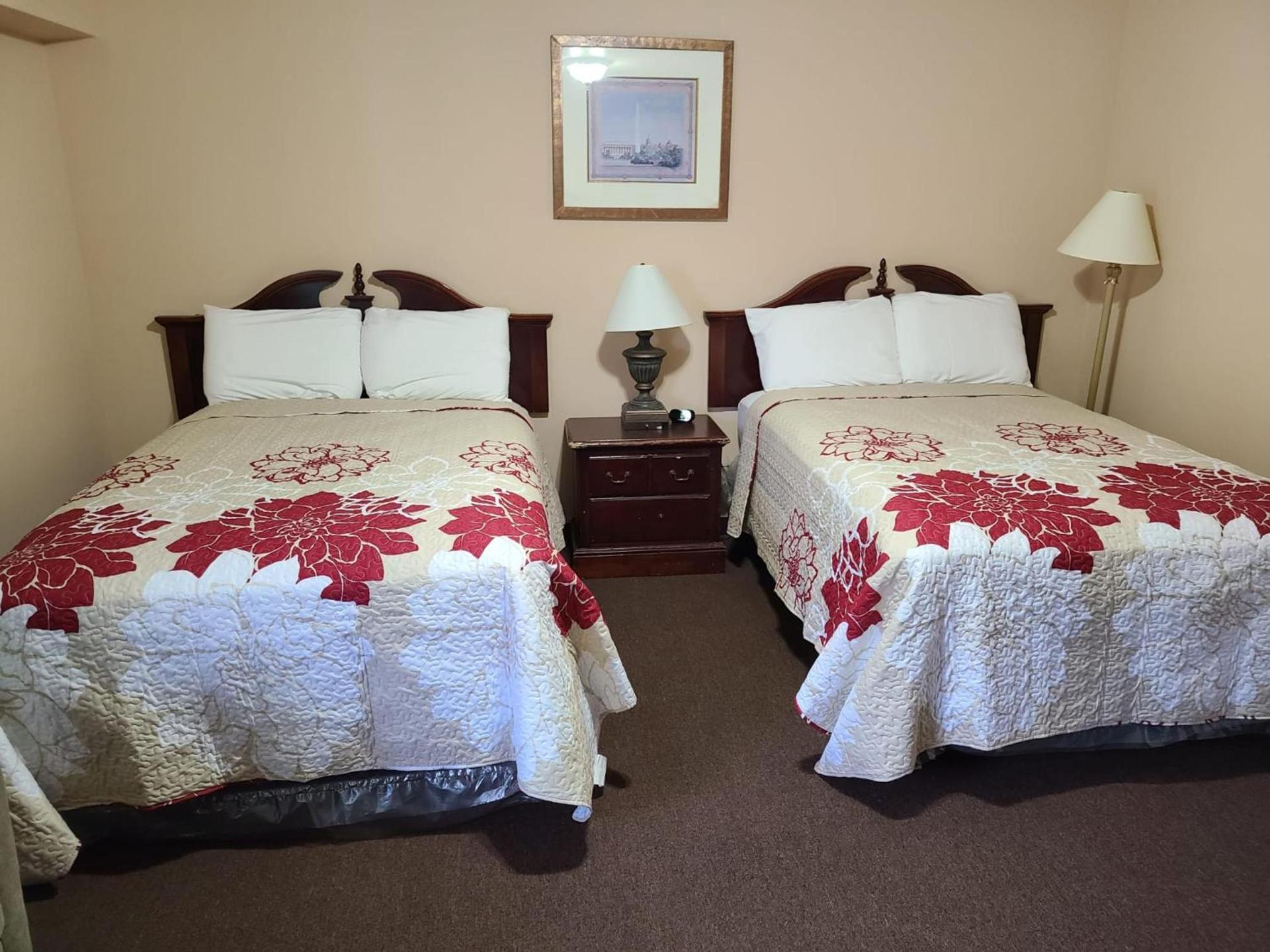 Clarysville Motel photo 92