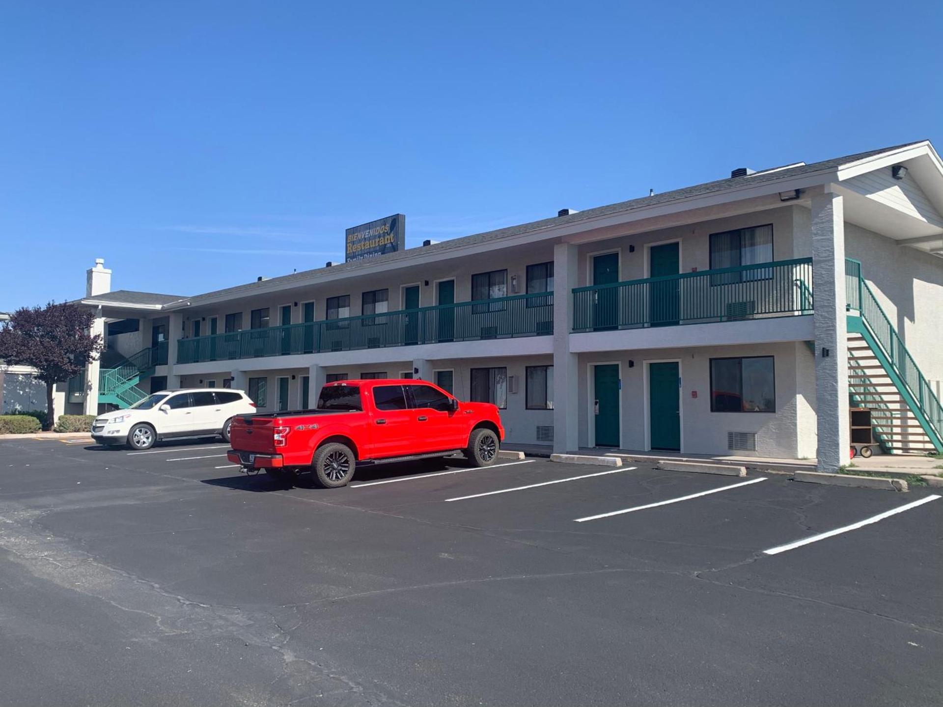 GreenTree Inn of Holbrook, AZ photo 4