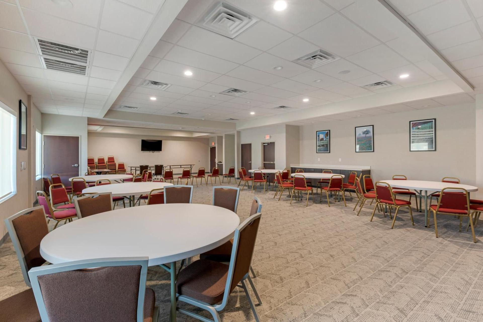 Comfort Inn & Suites Balch Springs - SE Dallas photo 55