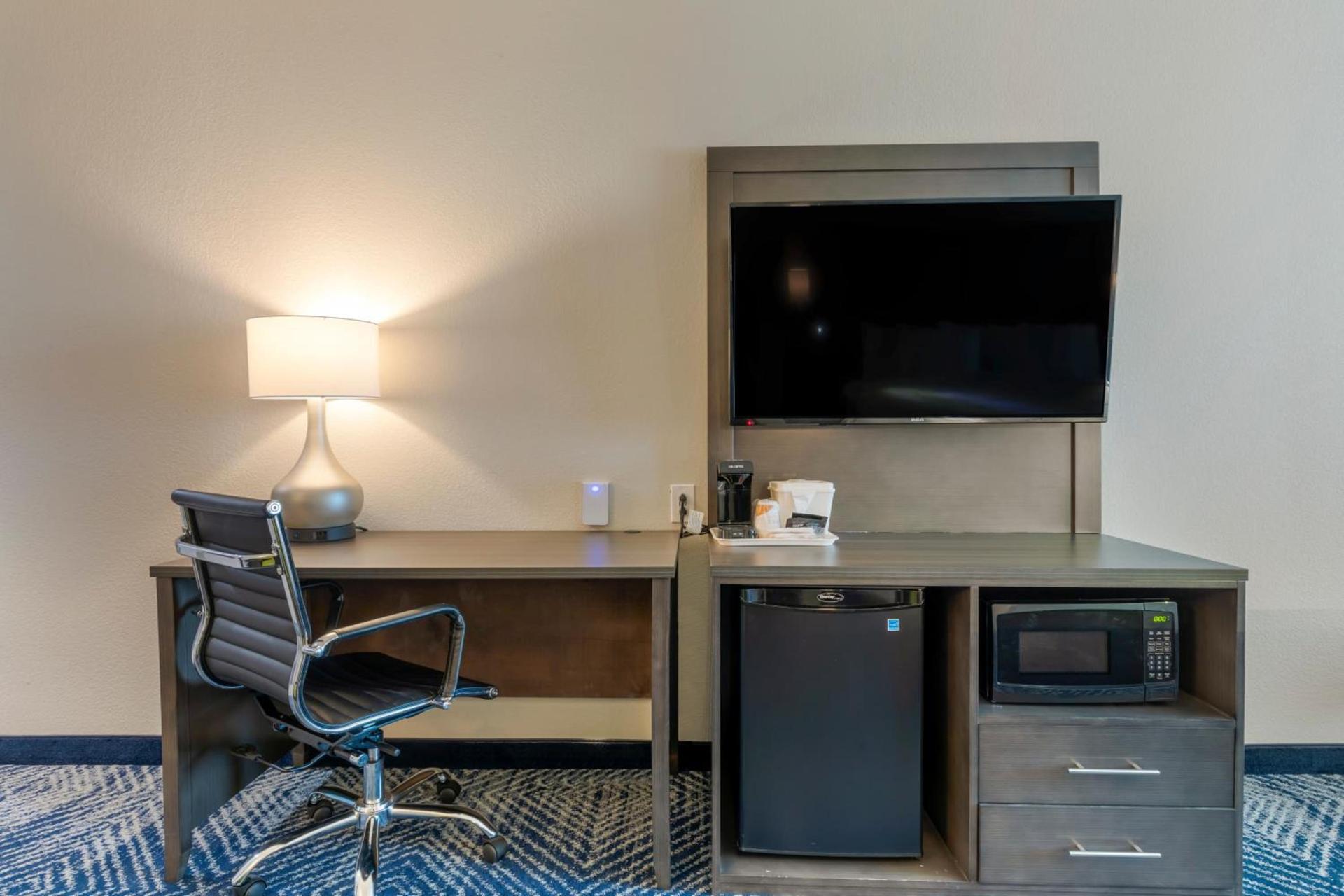 Comfort Inn & Suites Balch Springs - SE Dallas photo 39