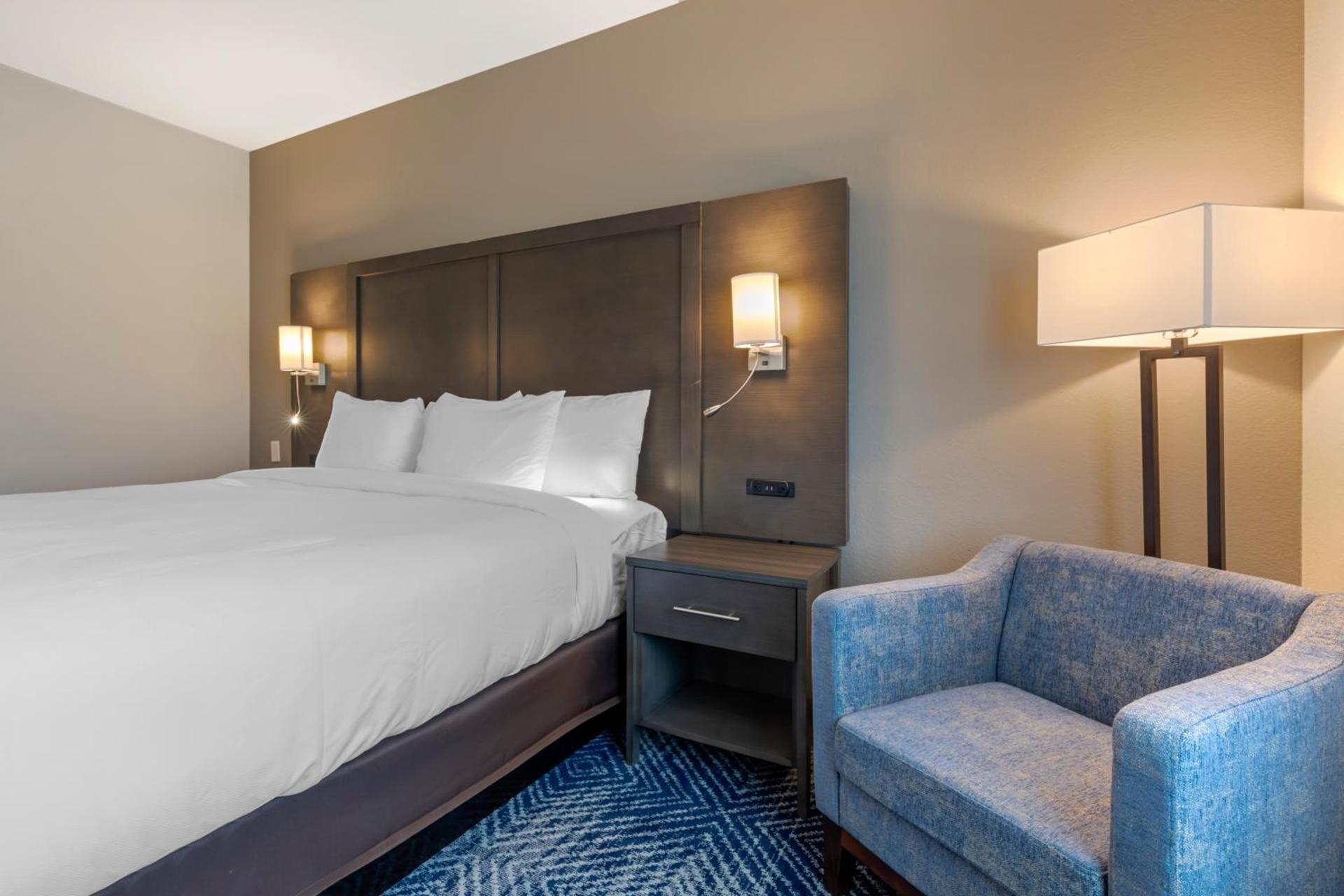 Comfort Inn & Suites Balch Springs - SE Dallas photo 36