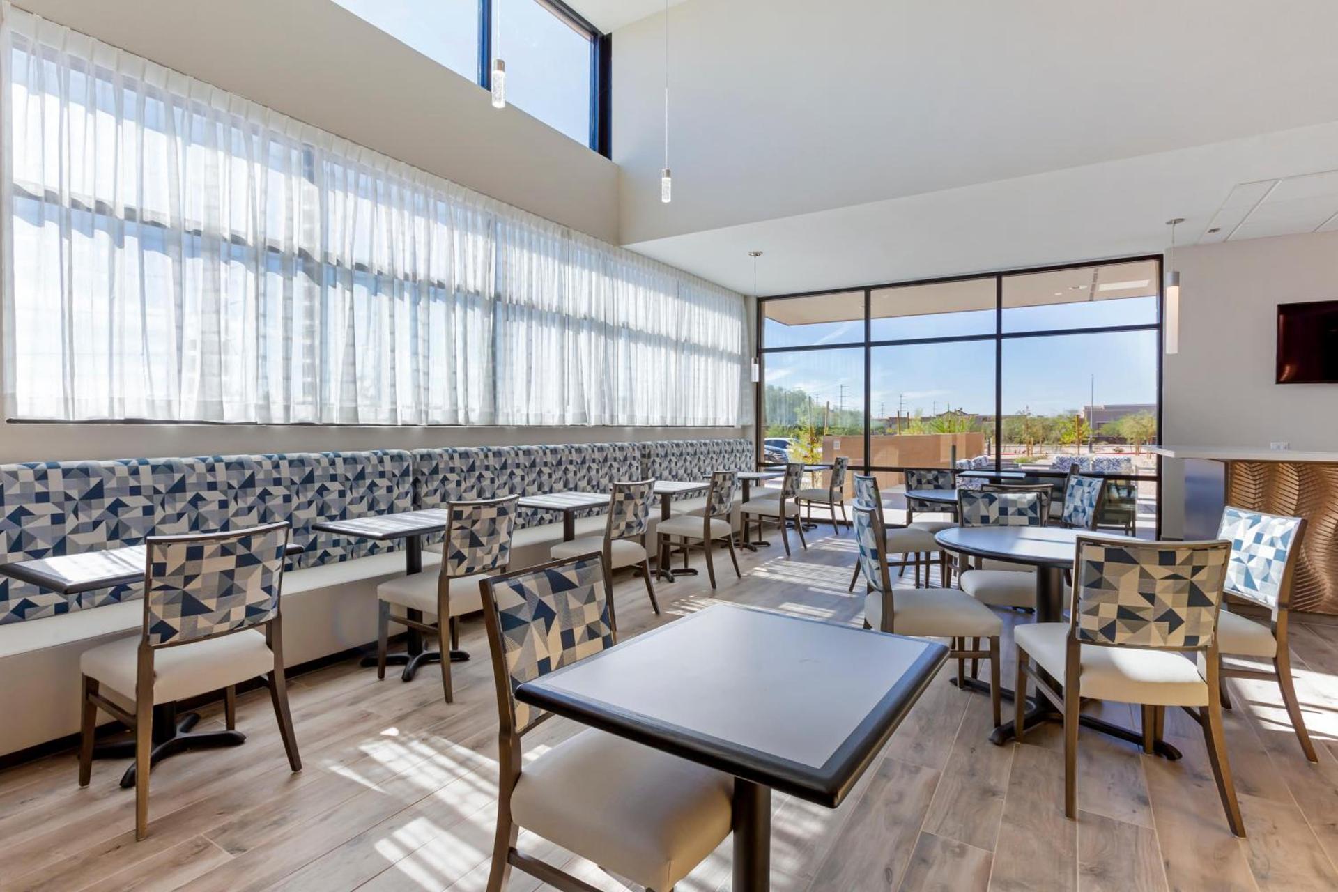 Best Western Plus Executive Residency Phoenix North Happy Valley photo 88