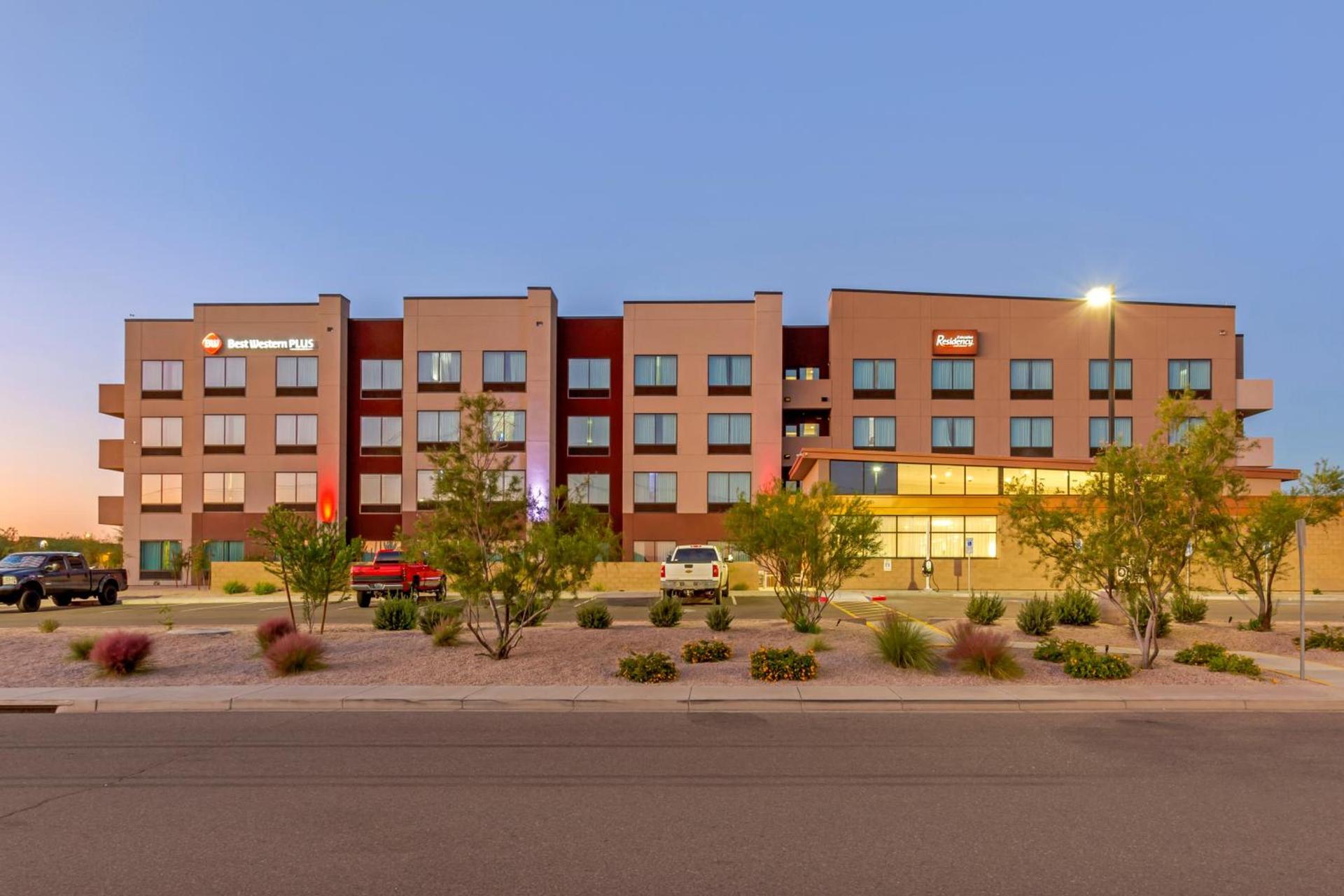 Best Western Plus Executive Residency Phoenix North Happy Valley photo 72