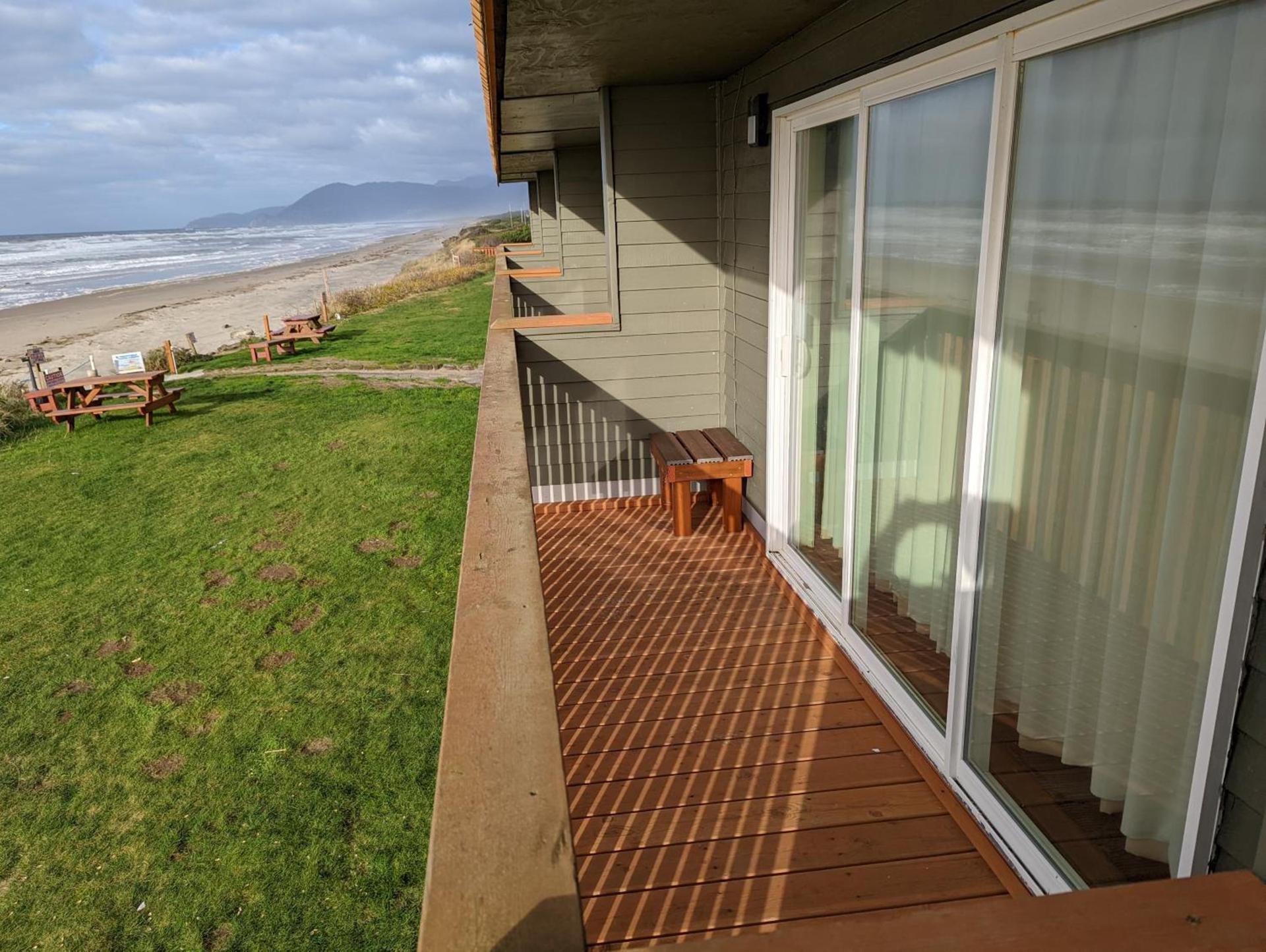 Surfside Resort photo 49