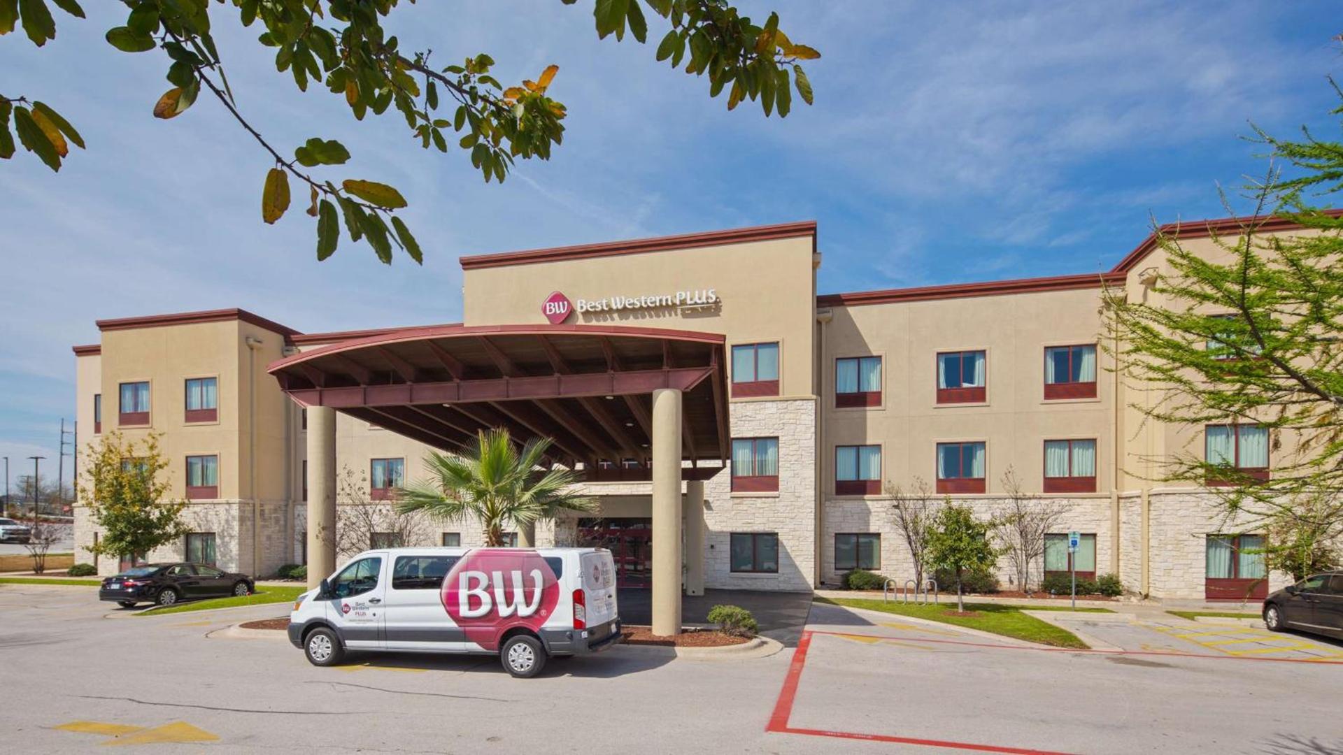 Best Western Plus Austin Airport Inn & Suites photo 1