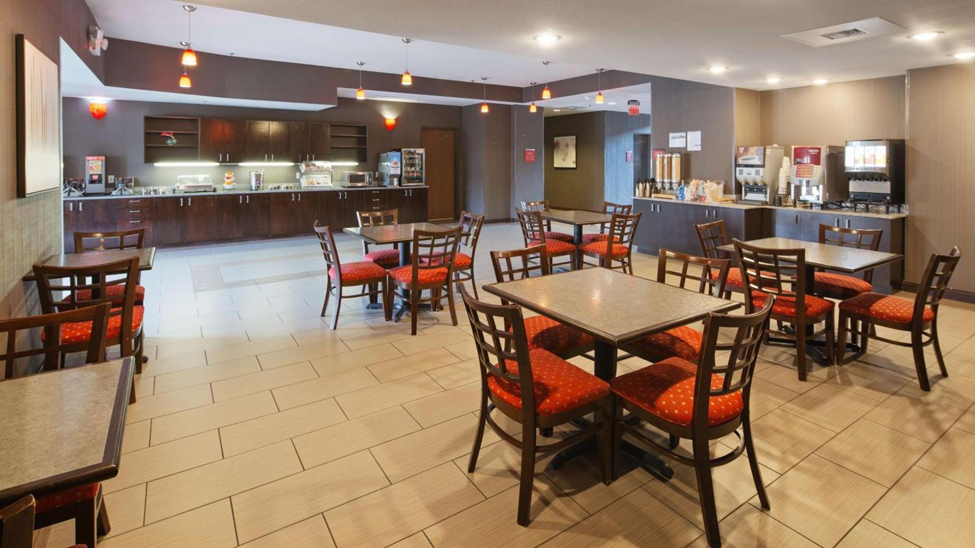Best Western Plus Austin Airport Inn & Suites photo 27
