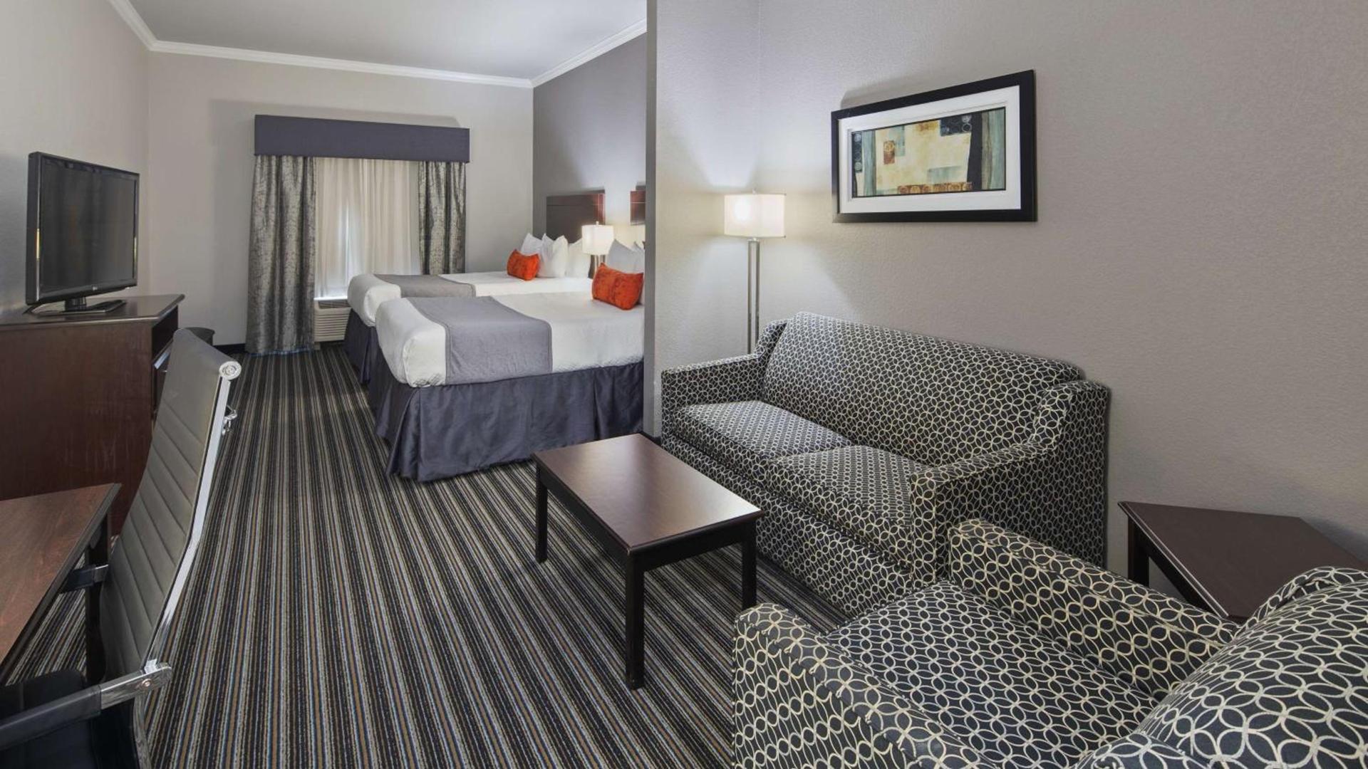 Best Western Plus Austin Airport Inn & Suites photo 18