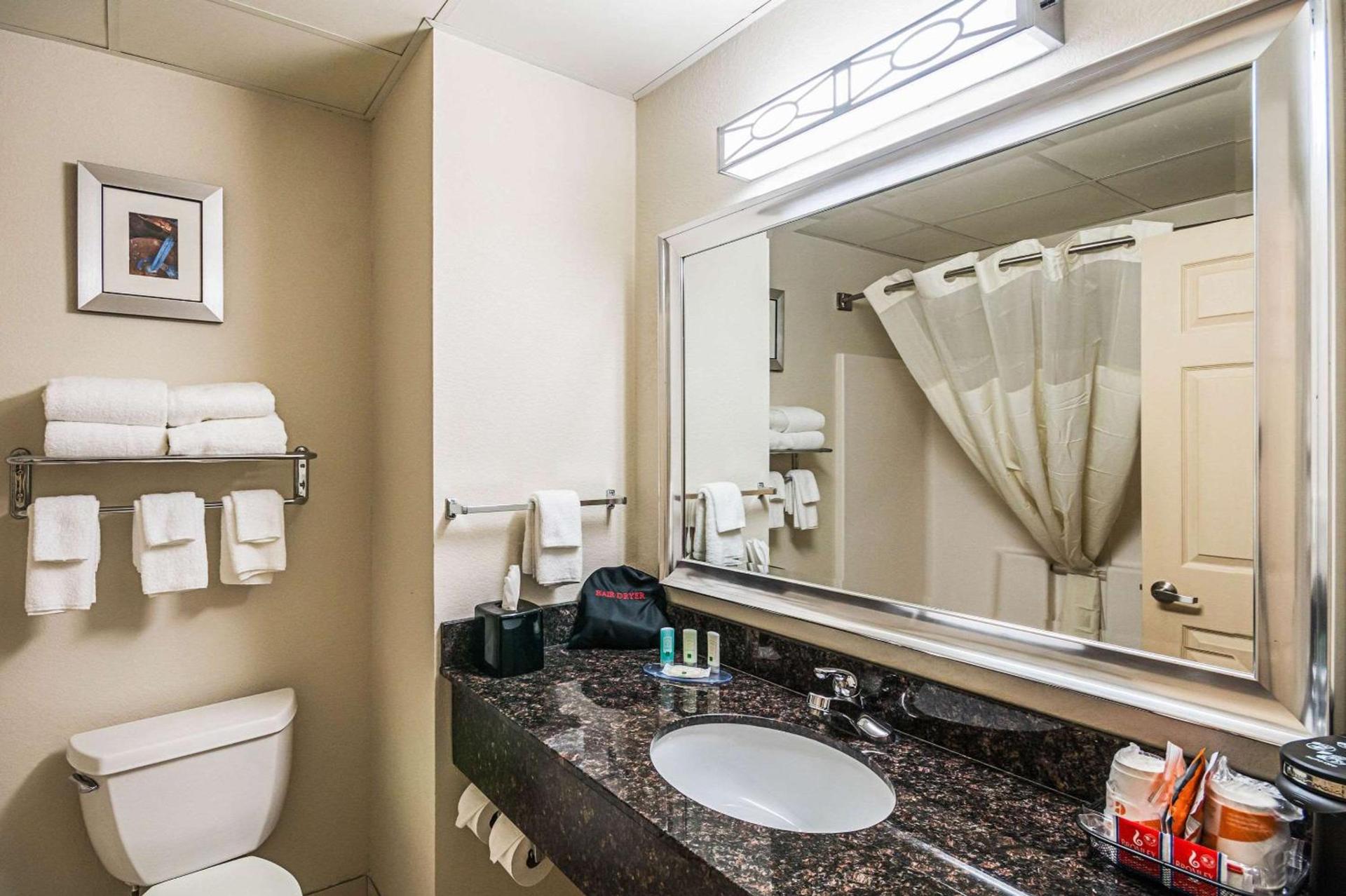 Quality Inn Berea photo 21