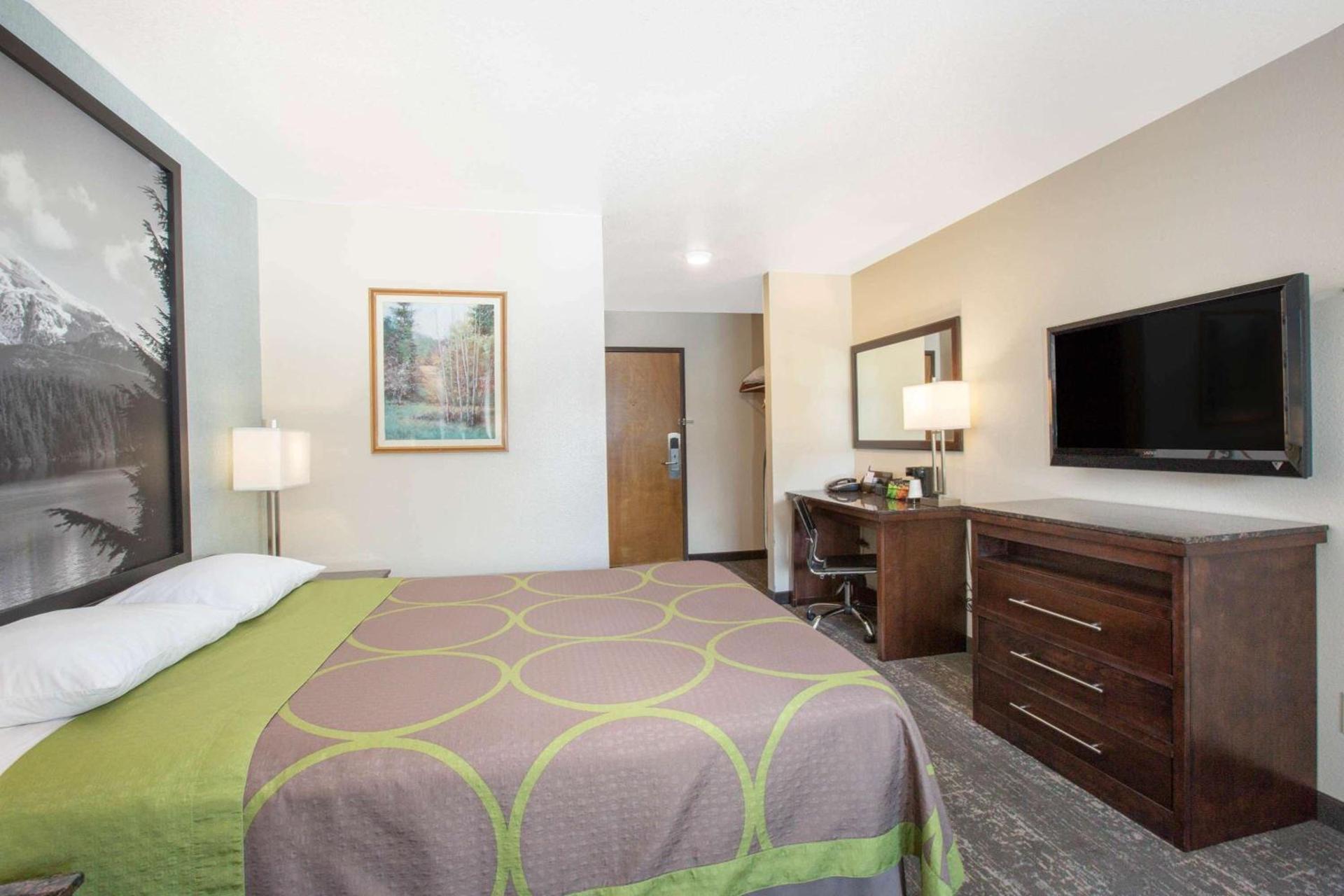Spark by Hilton Springfield Eugene photo 3